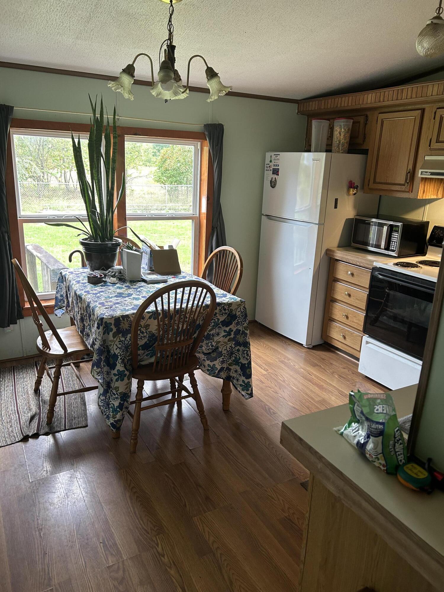 5281 123rd Avenue Fennville MI 49408