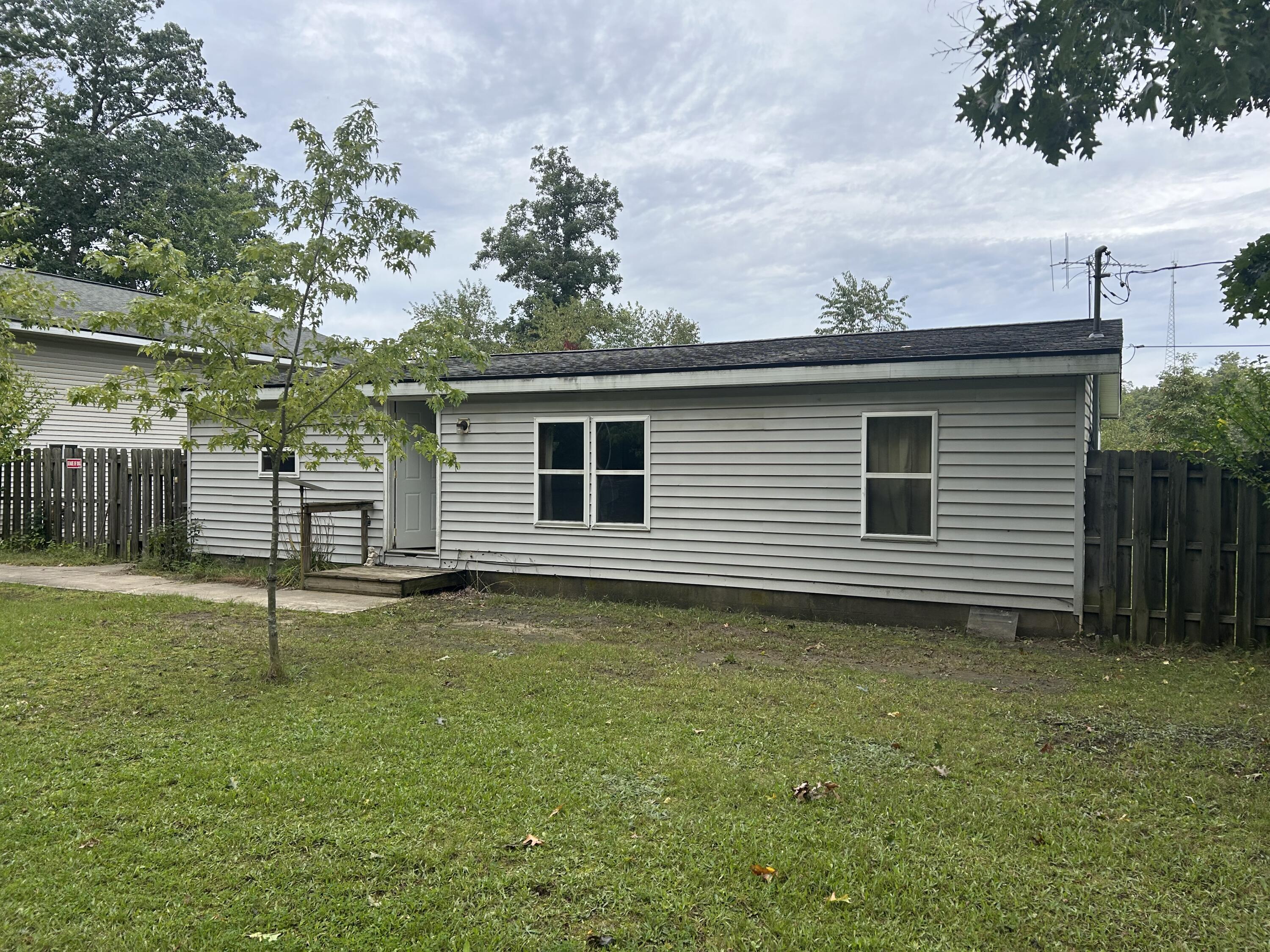 5281 123rd Avenue Fennville MI 49408