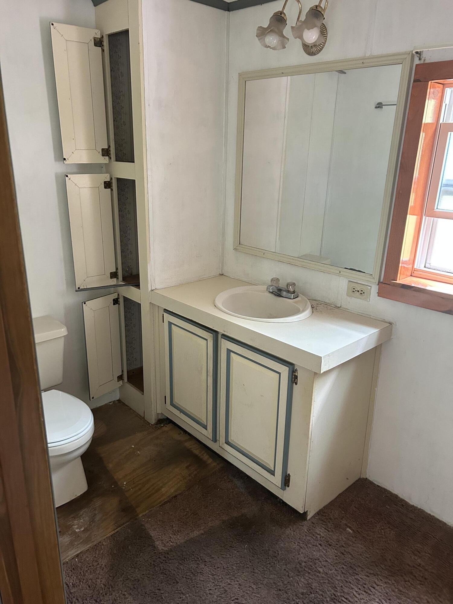 5281 123rd Avenue Fennville MI 49408