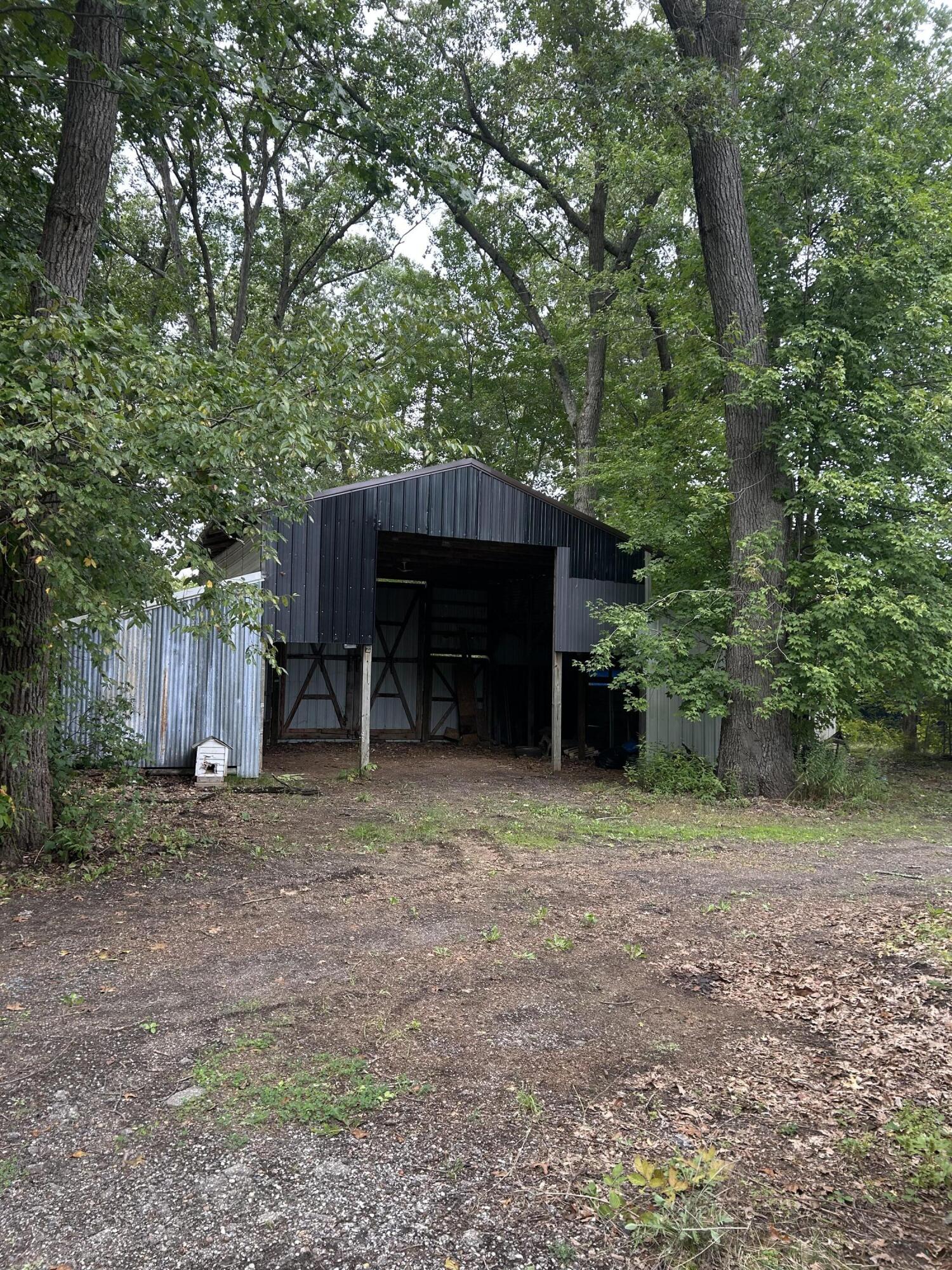 5281 123rd Avenue Fennville MI 49408