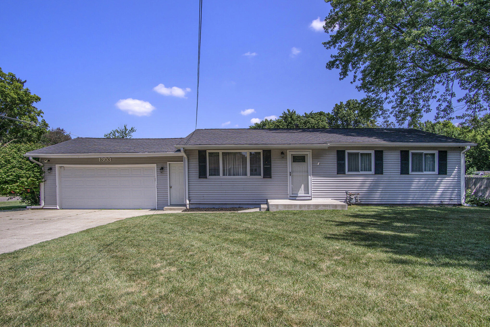 1303 Marion Street Niles MI 49120