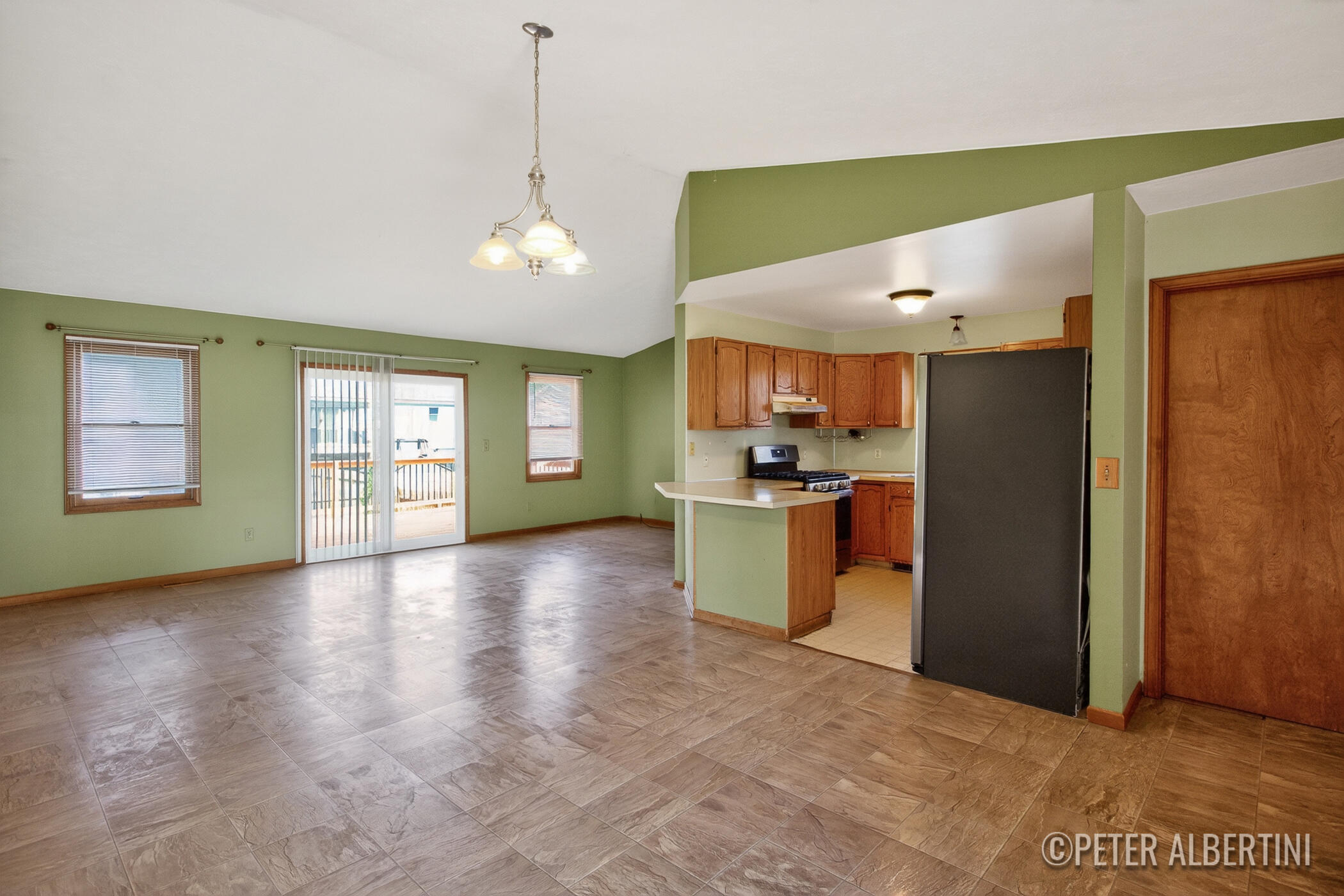 461 Macomb Avenue NW Grand Rapids MI 49534