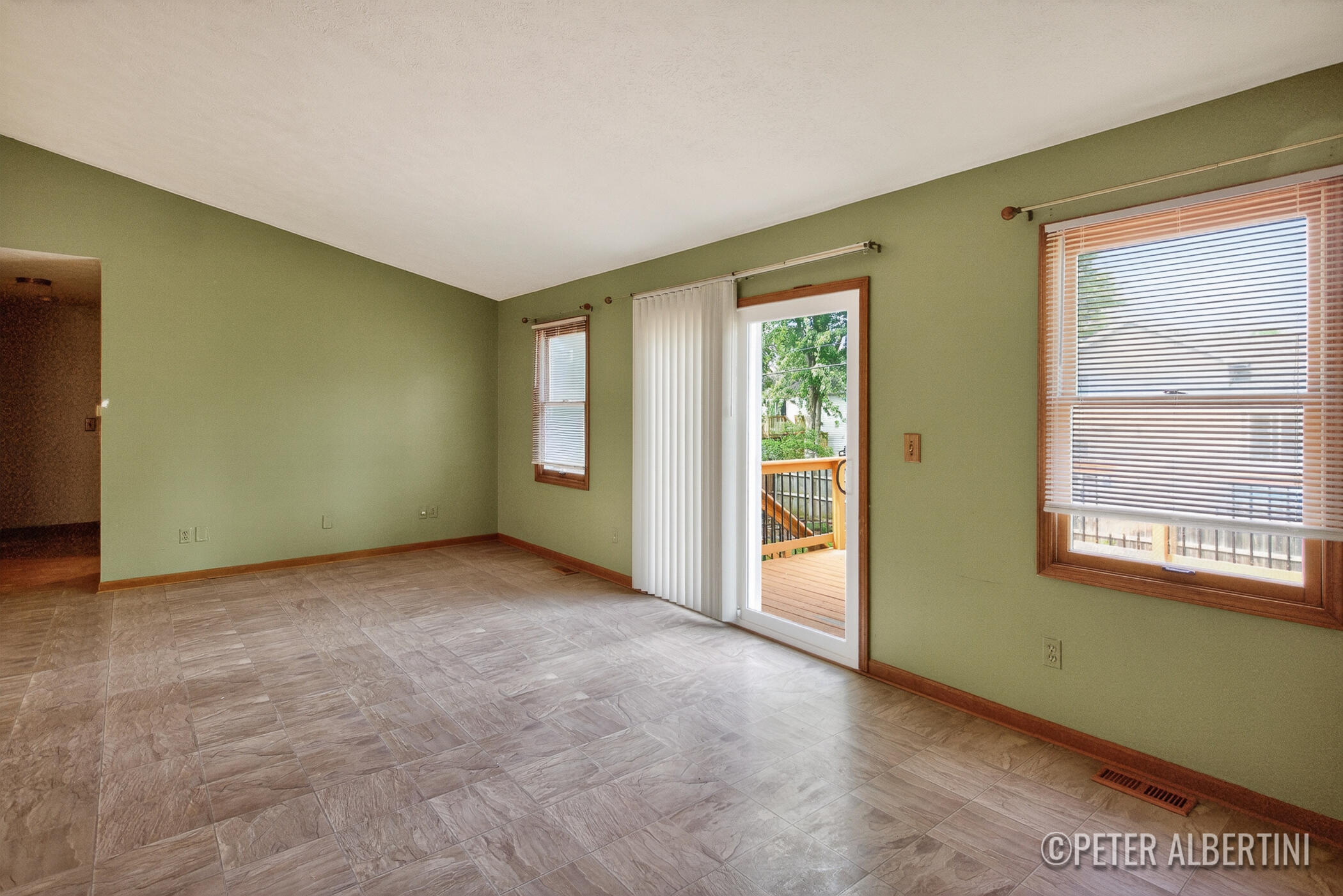 461 Macomb Avenue NW Grand Rapids MI 49534