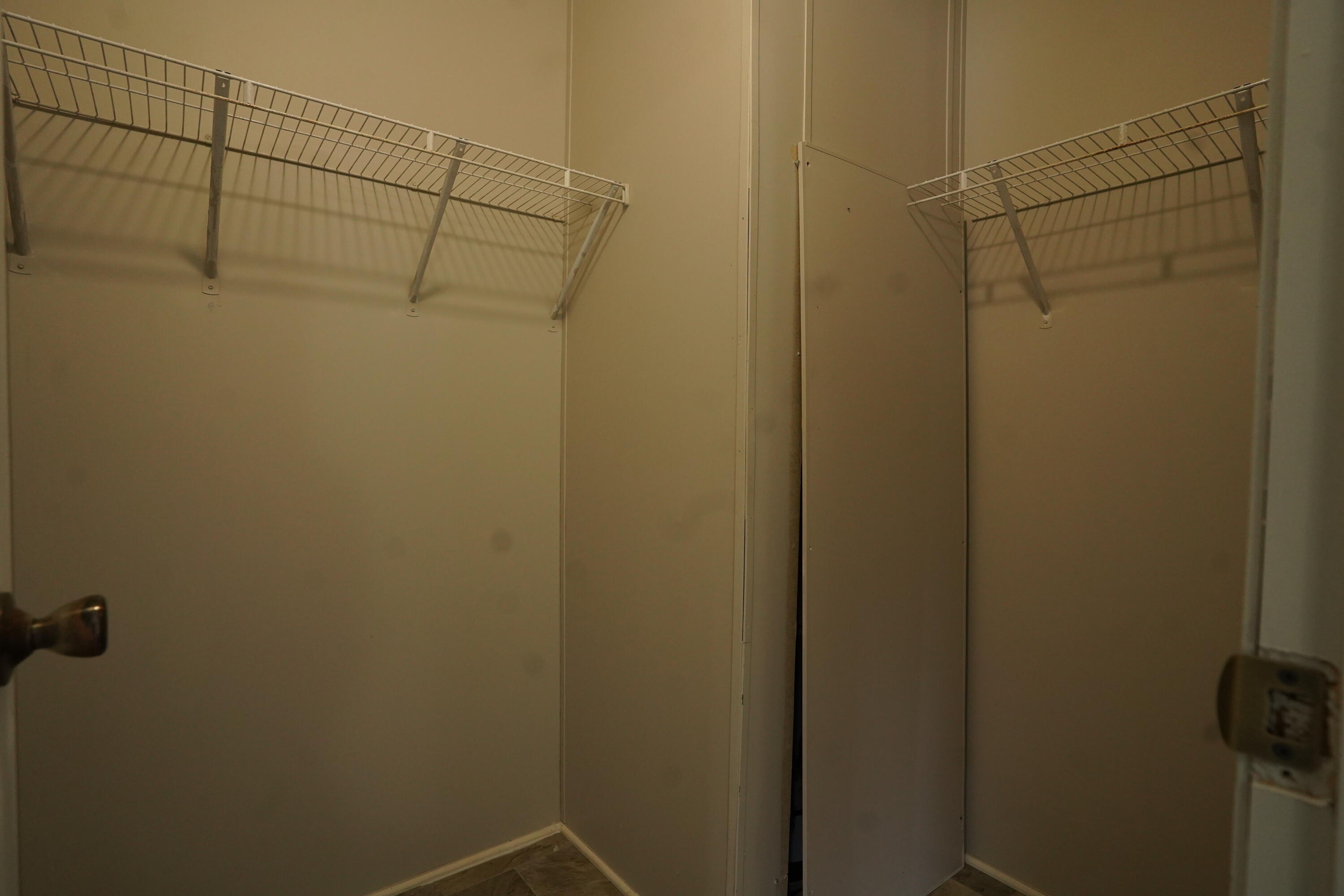 1906 Hawk Drive Kalamazoo MI 49008