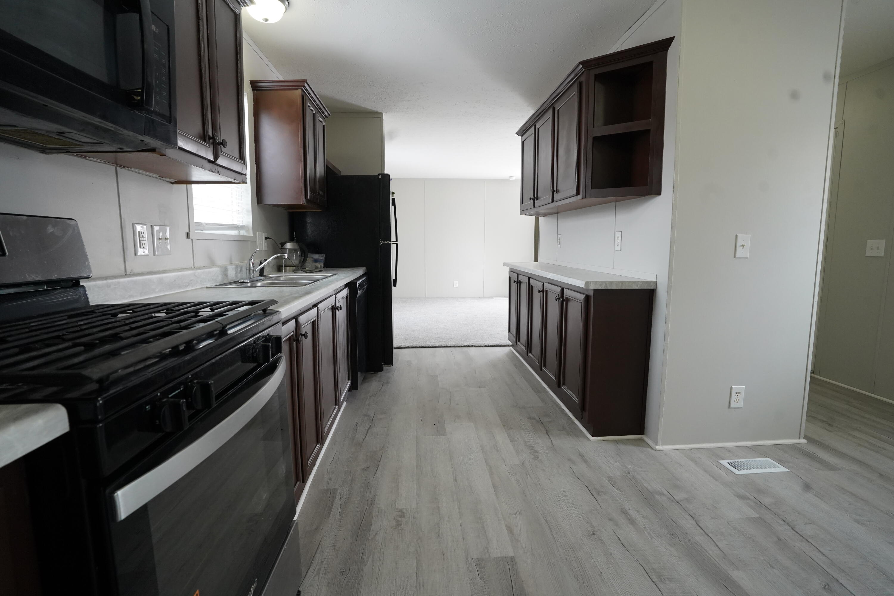 1906 Hawk Drive Kalamazoo MI 49008