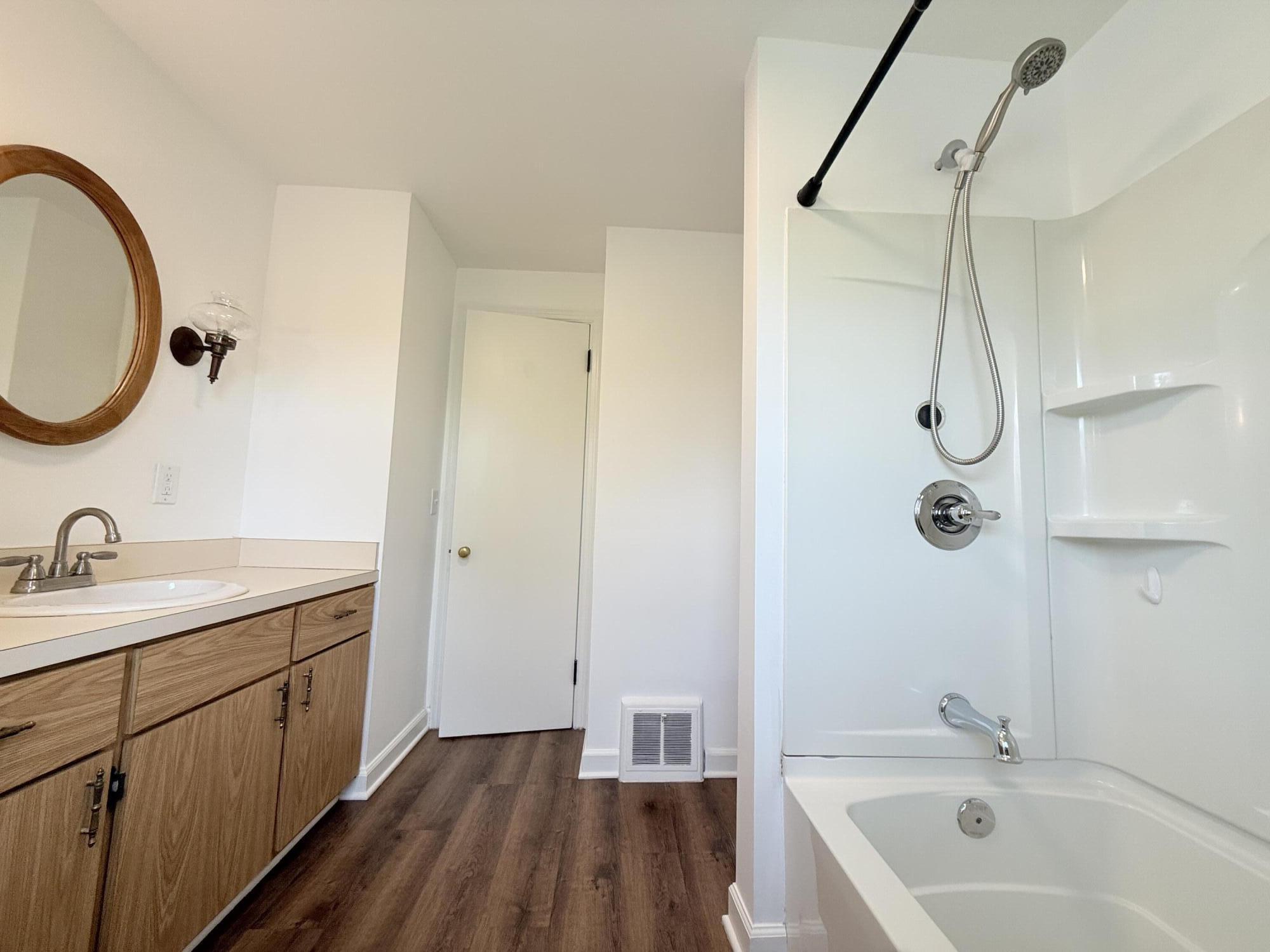 1350 Giddings Avenue SE Grand Rapids MI 49506