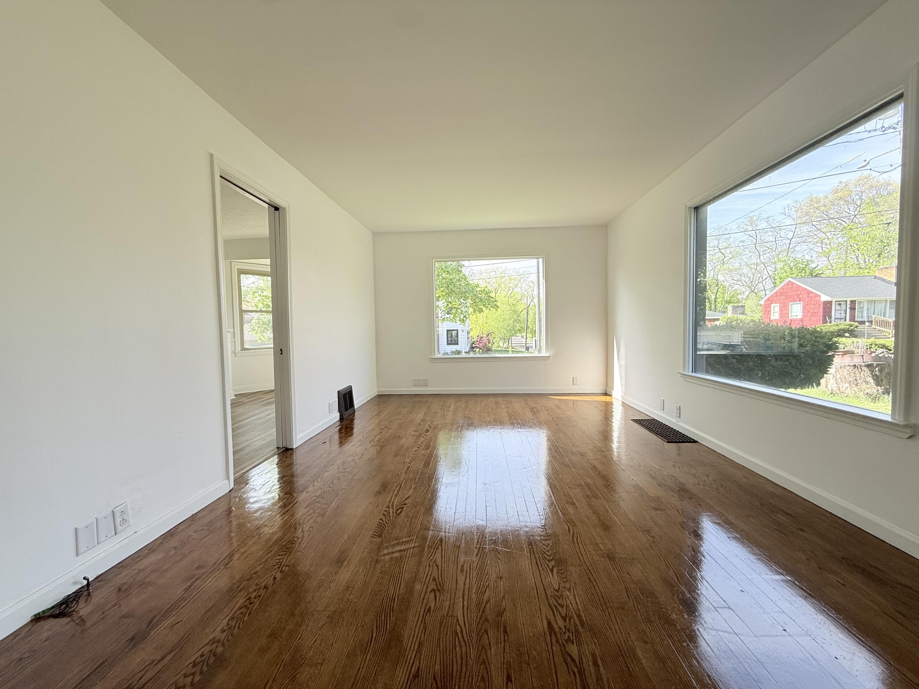 1350 Giddings Avenue SE Grand Rapids MI 49506