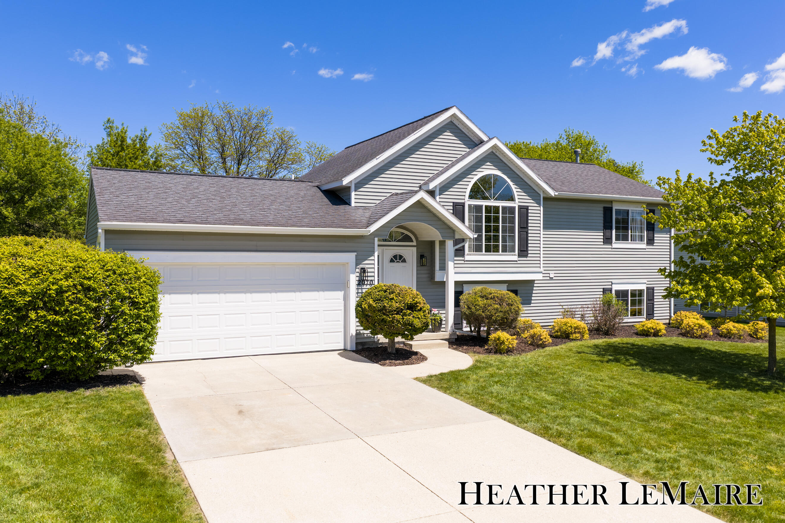 2070 Shiloh Point Drive SE Grand Rapids MI 49546