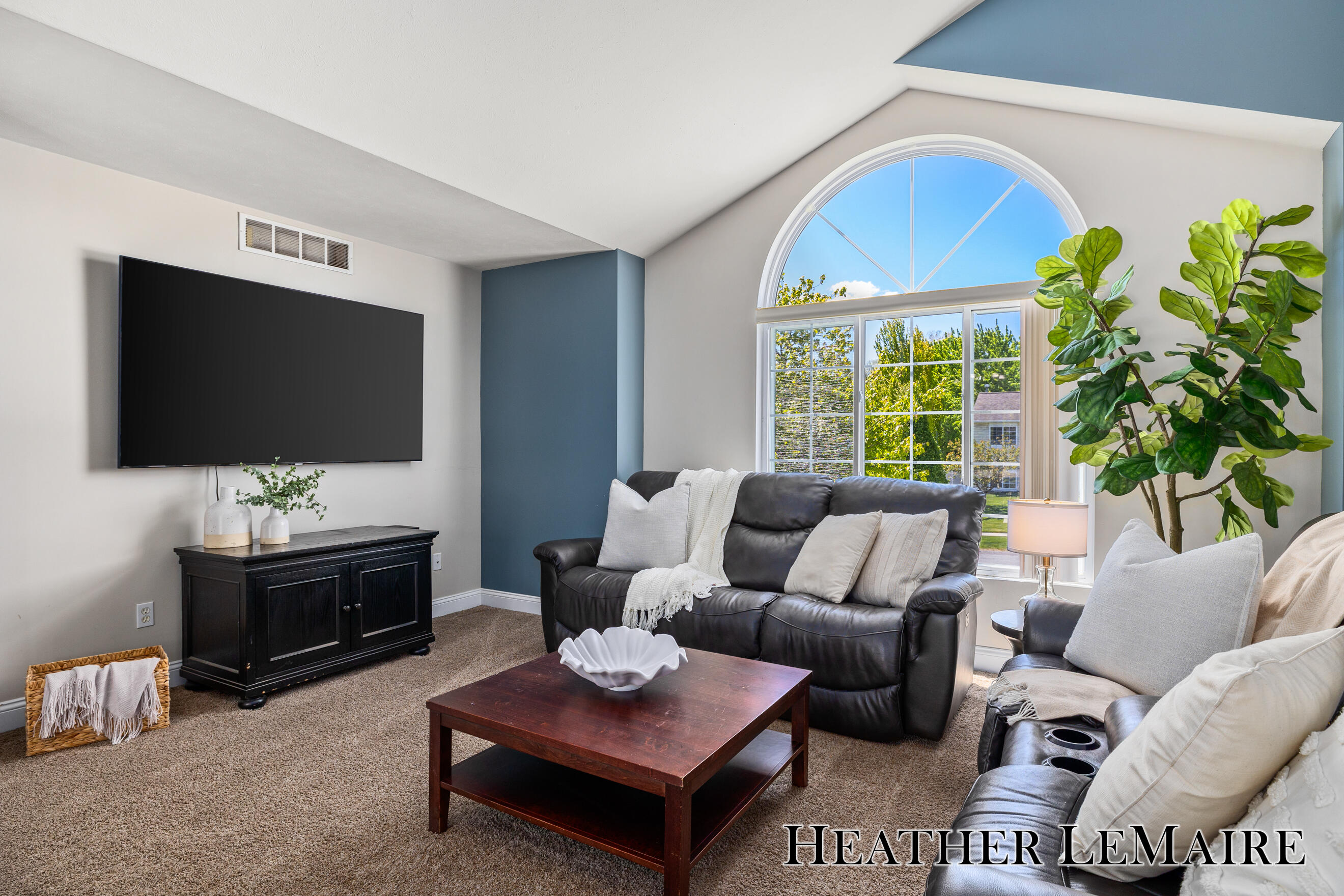 2070 Shiloh Point Drive SE Grand Rapids MI 49546