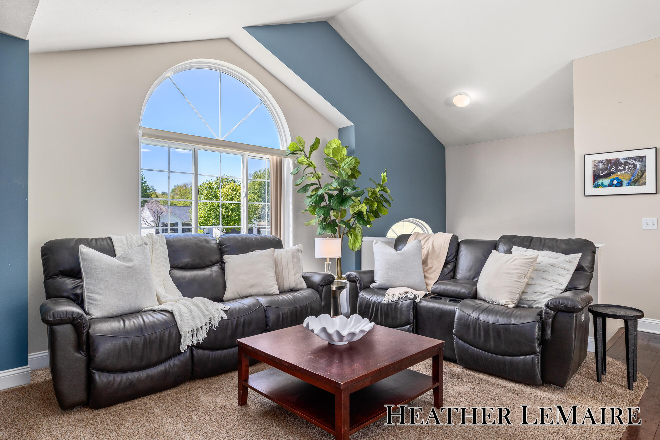 2070 Shiloh Point Drive SE Grand Rapids MI 49546