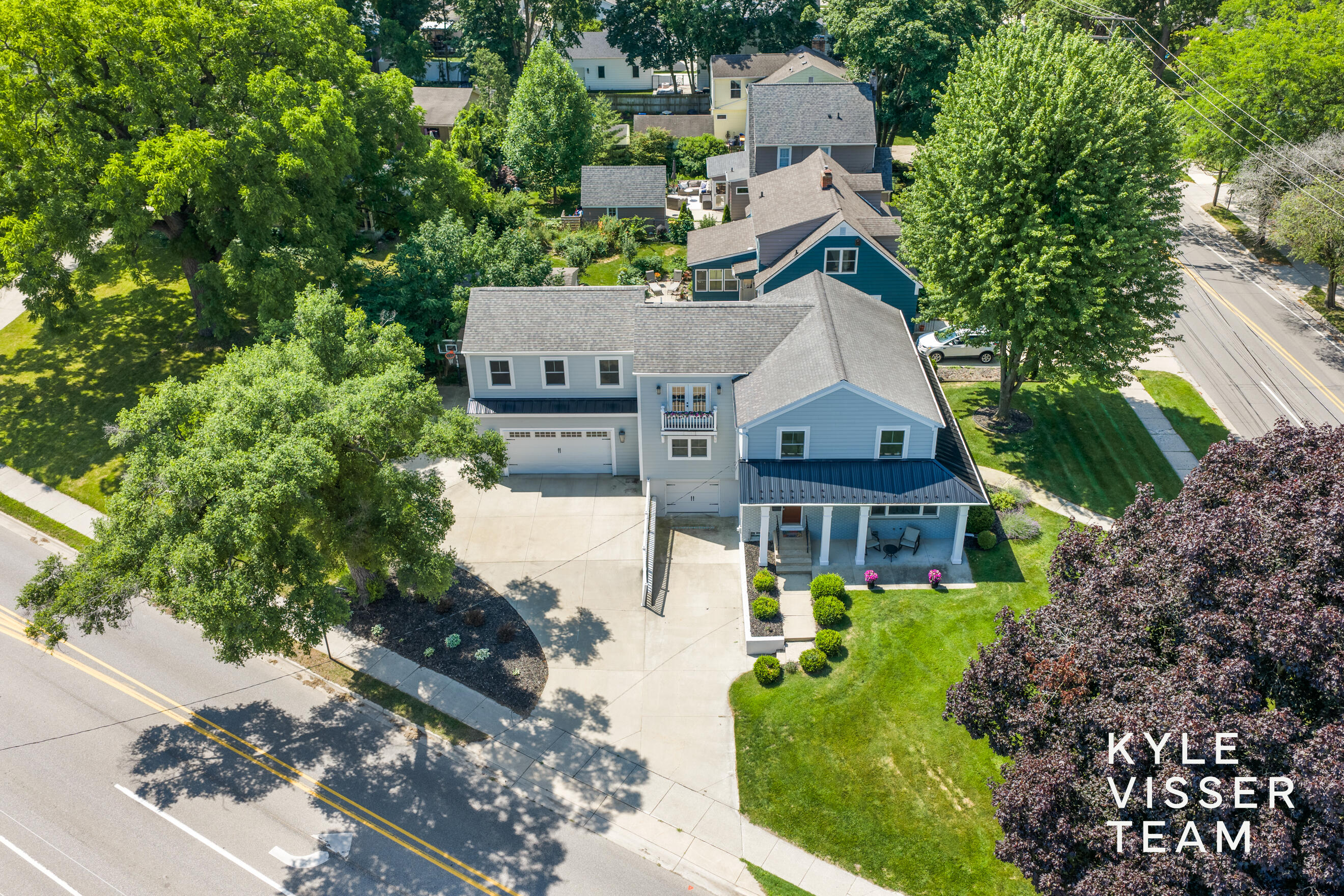 2412 Lake Drive SE East Grand Rapids MI 49506
