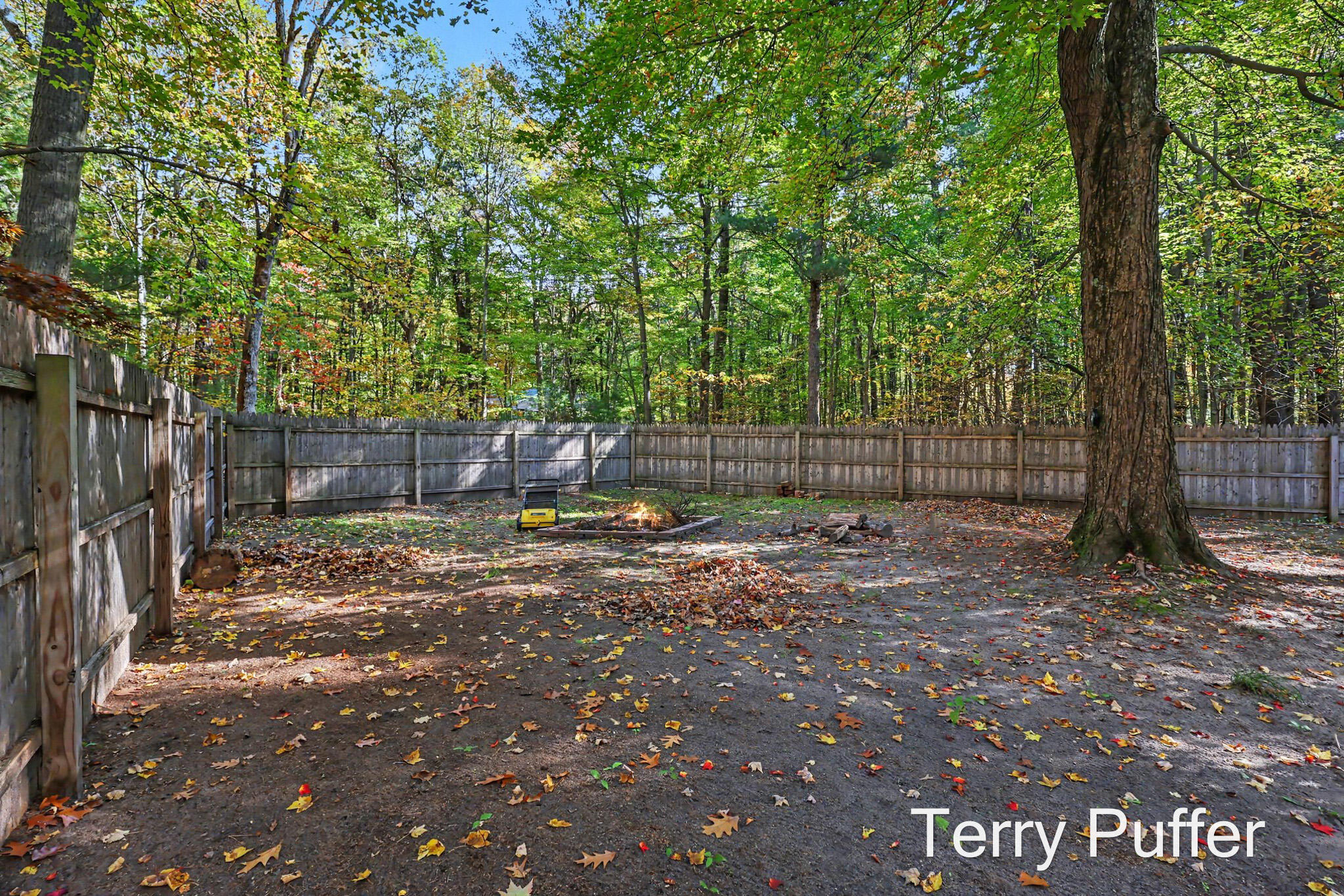 1466 N Scenic Drive Muskegon MI 49445