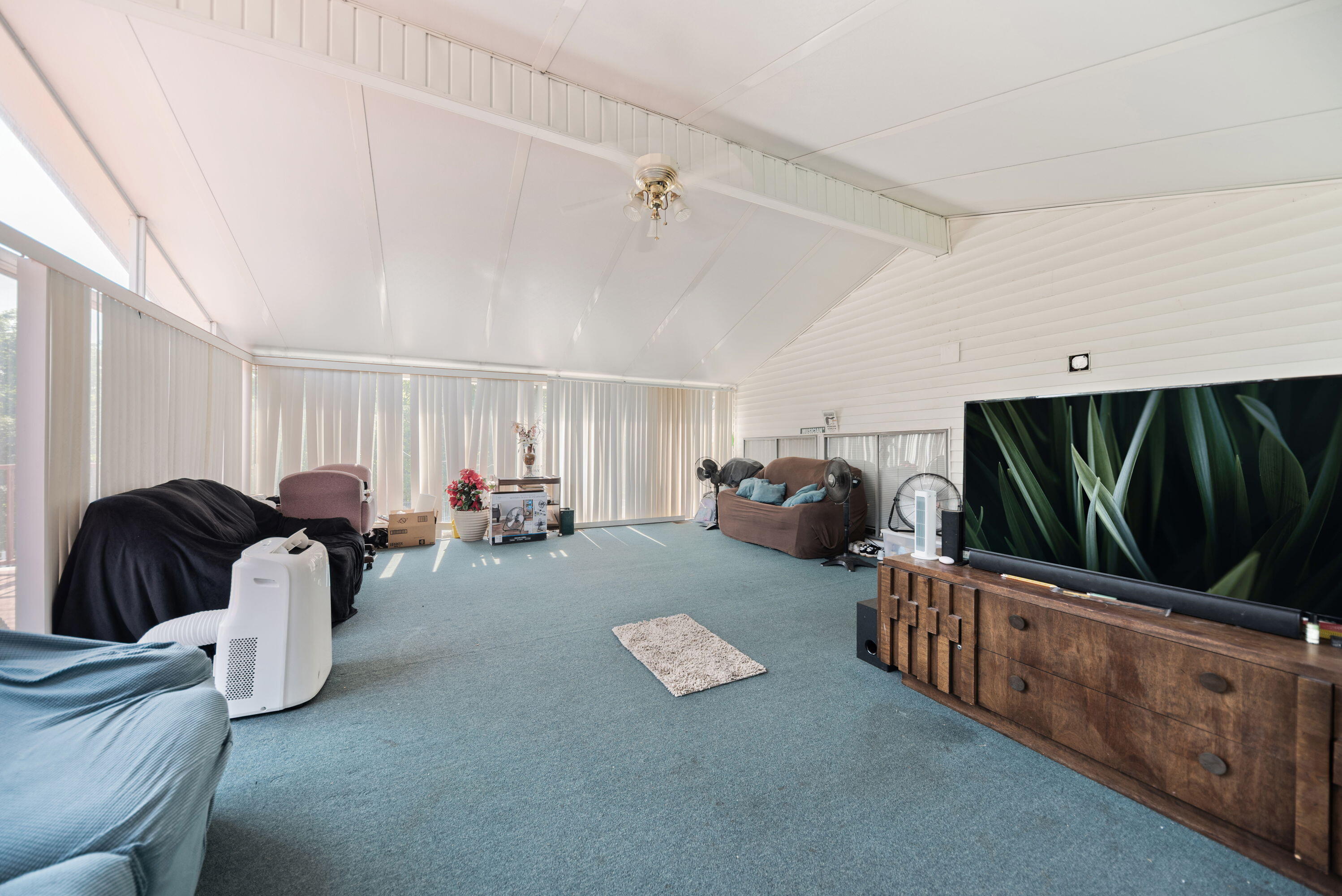 5563 W Spring Creek Road Three Oaks MI 49128