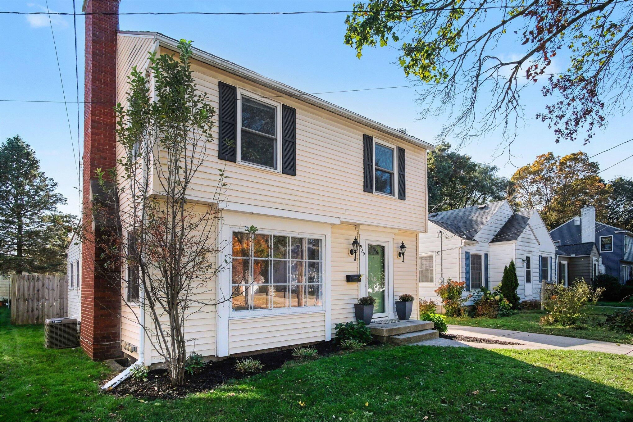 920 Reynard Street SE Grand Rapids MI 49507