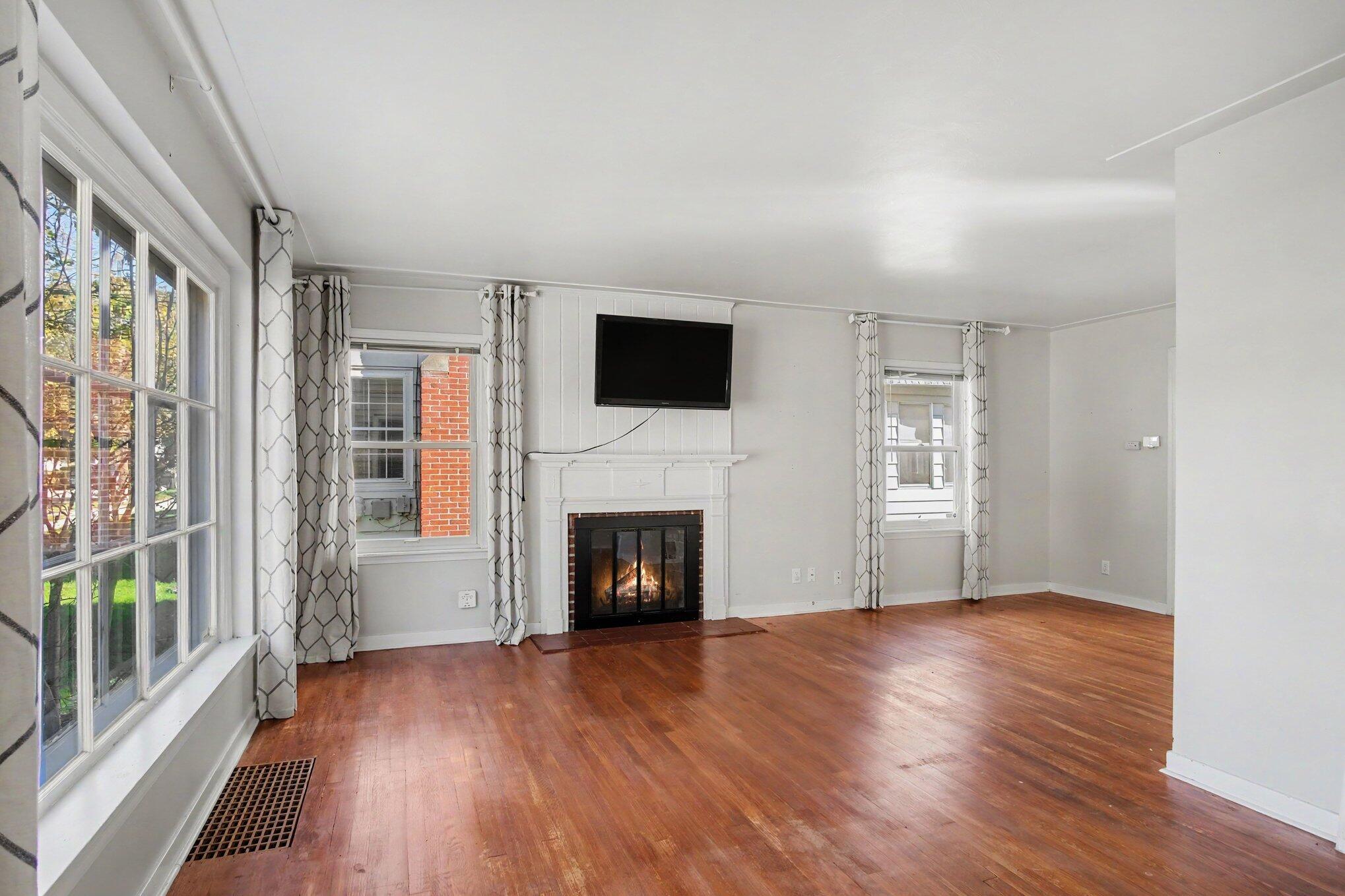 920 Reynard Street SE Grand Rapids MI 49507