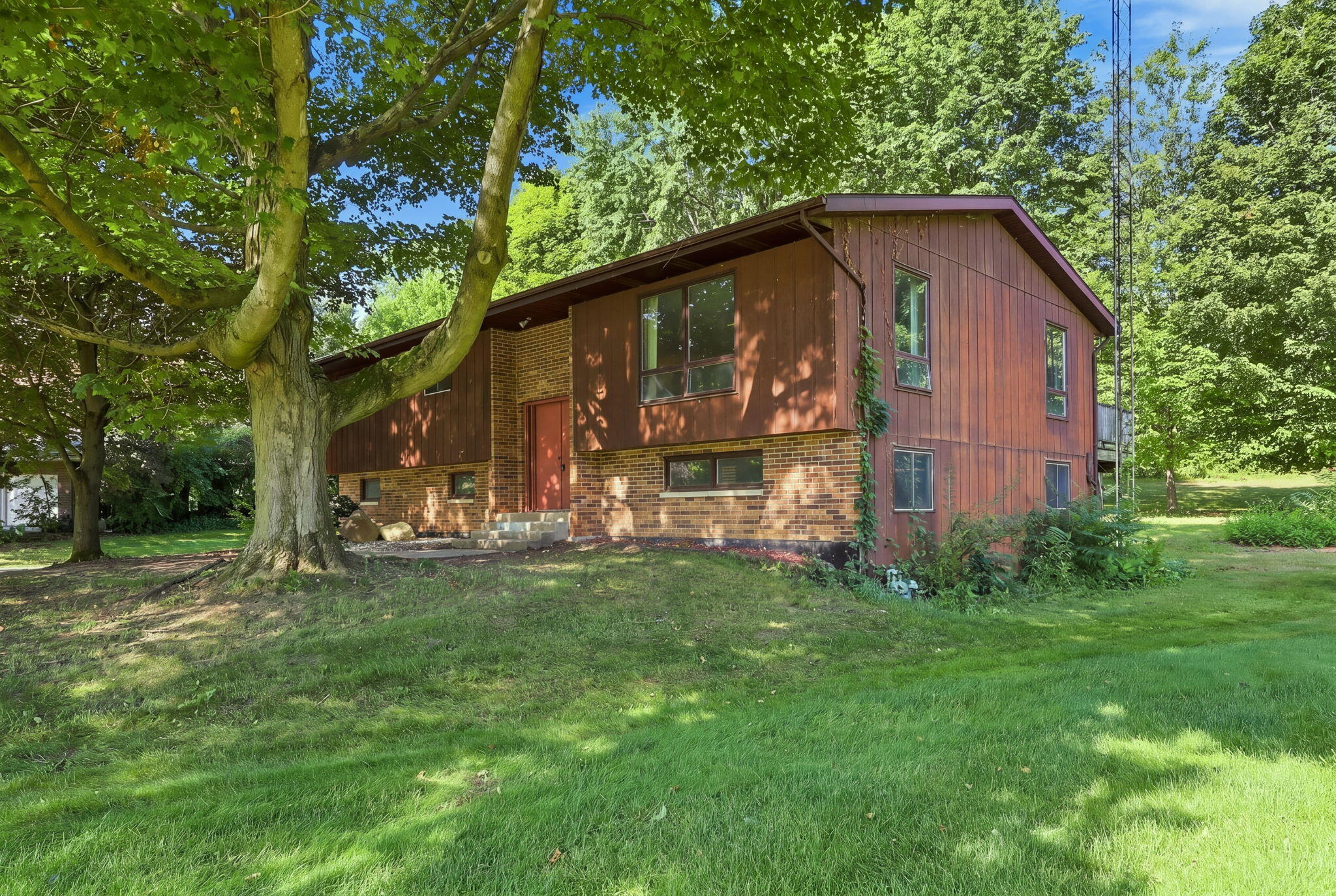 6336 Sycamore Coloma MI 49038