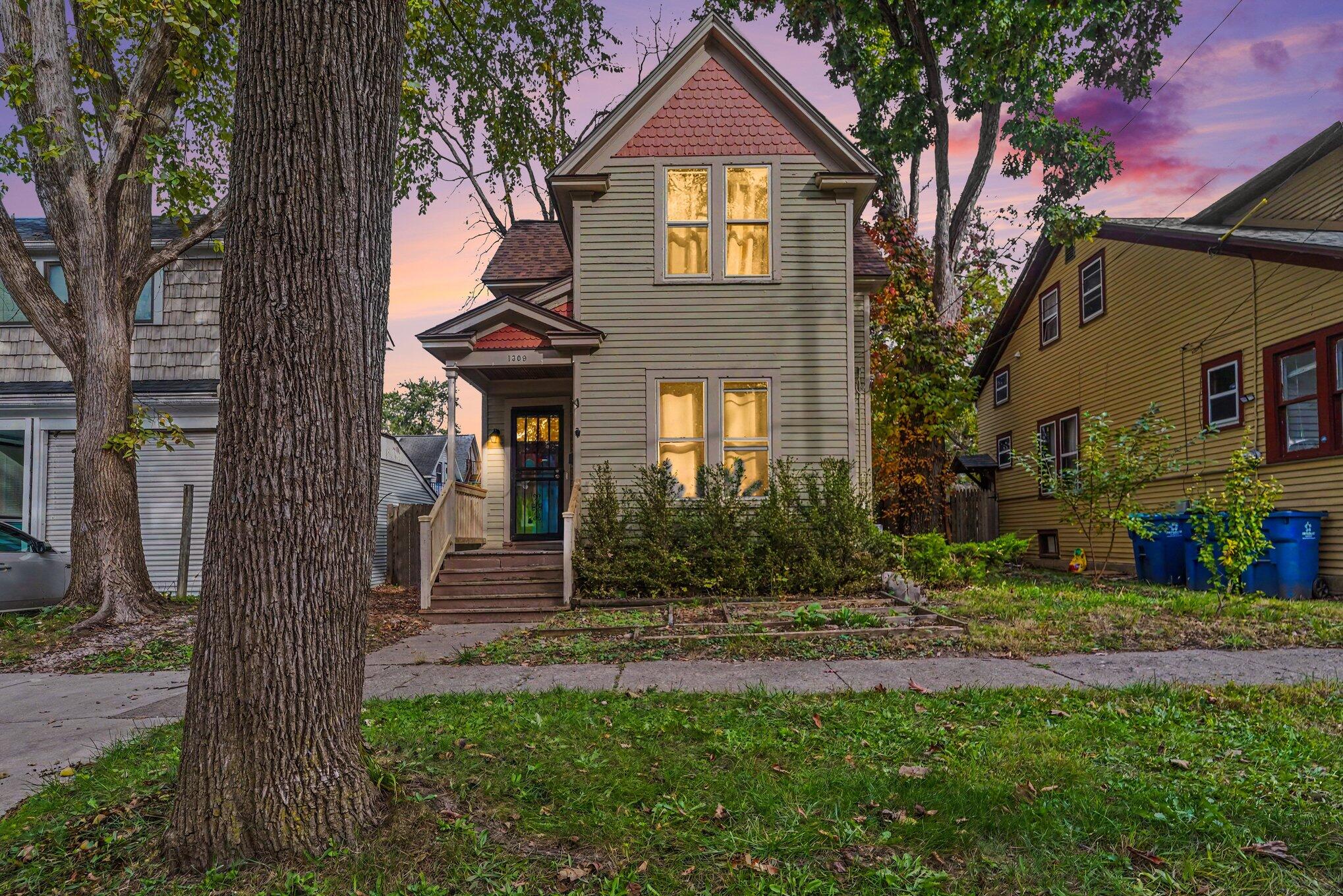 1309 Oak Street Kalamazoo MI 49008