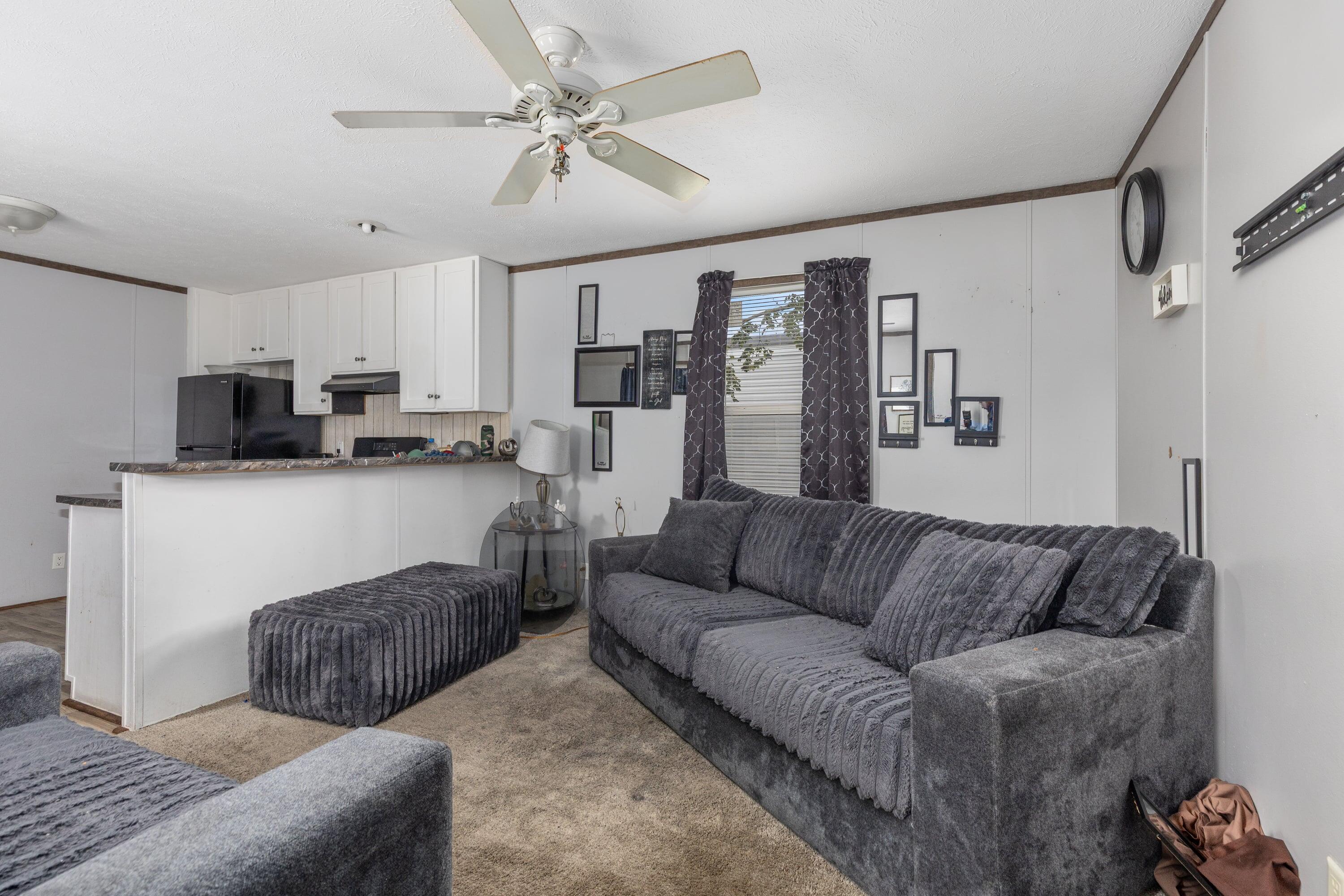 195 S Green Meadow Street SE Grand Rapids MI 49548