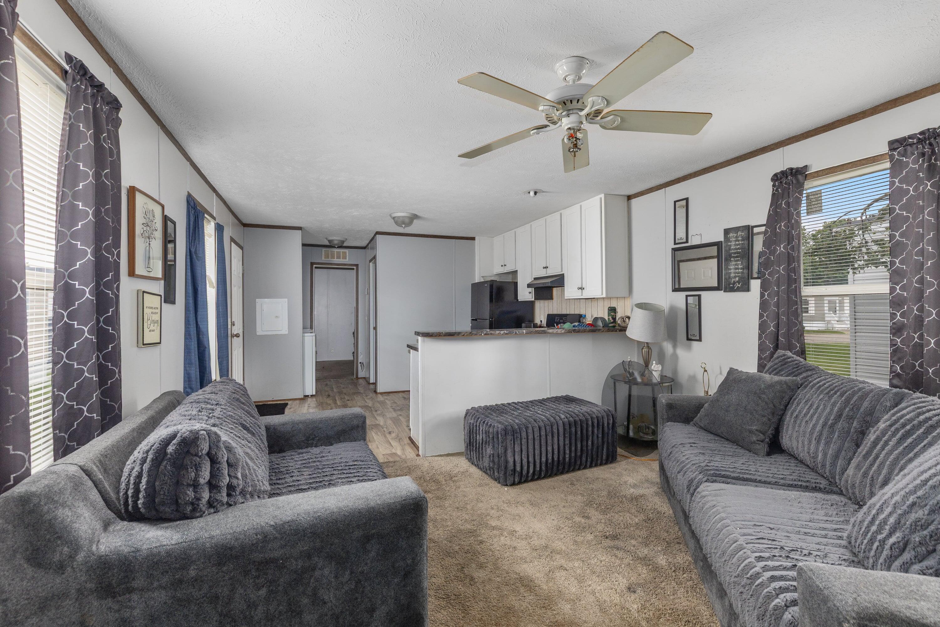 195 S Green Meadow Street SE Grand Rapids MI 49548