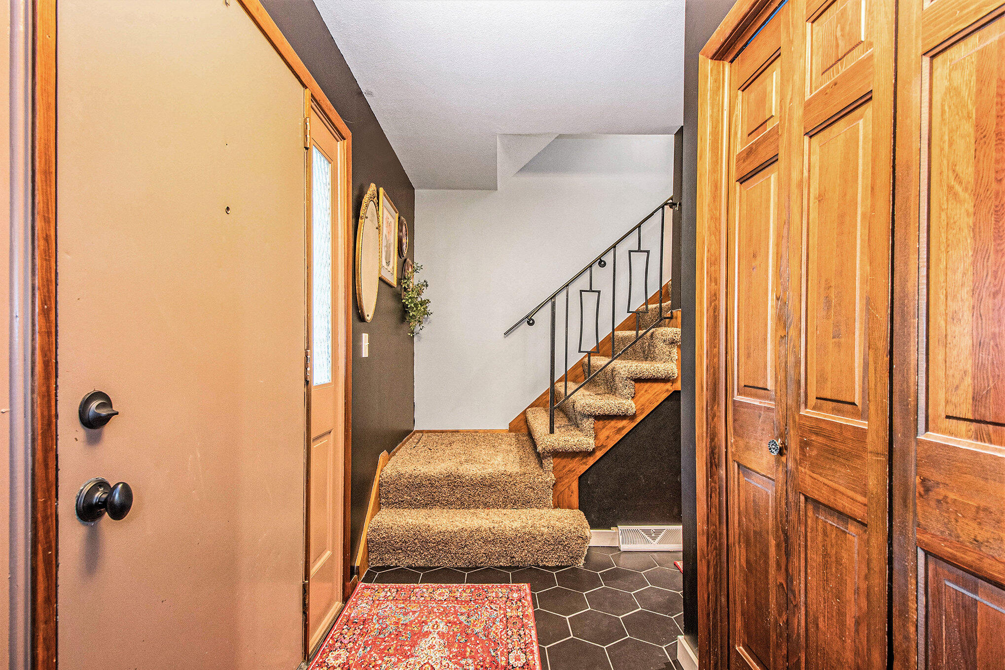 6986 Cimarron Drive SE Grand Rapids MI 49546