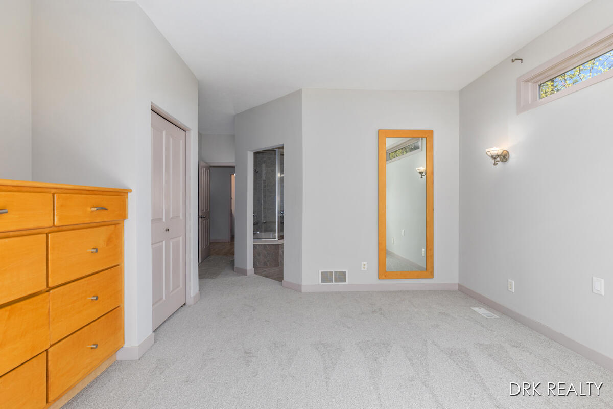 5900 Cannon Hills Drive NE Ada MI 49301