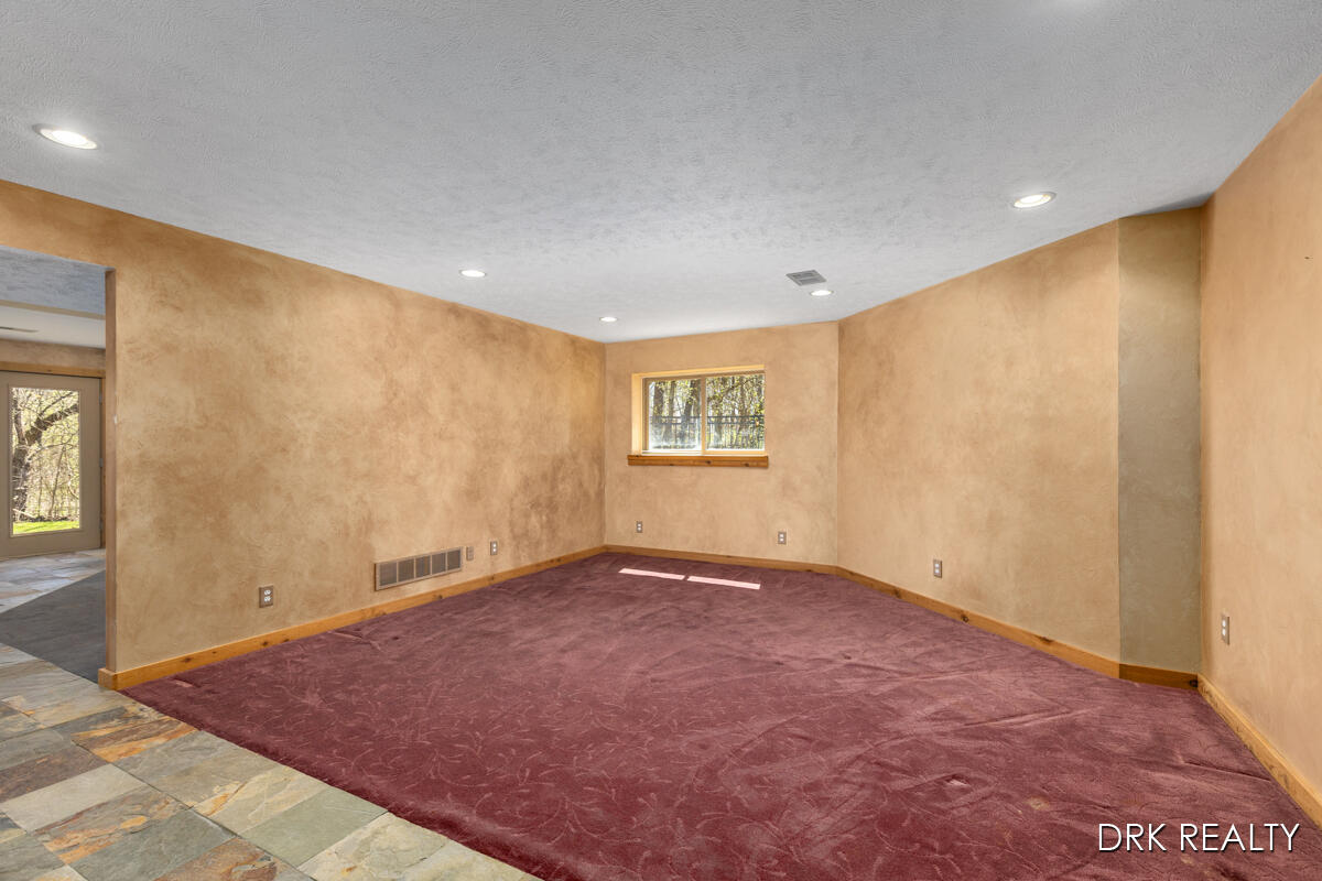 5900 Cannon Hills Drive NE Ada MI 49301