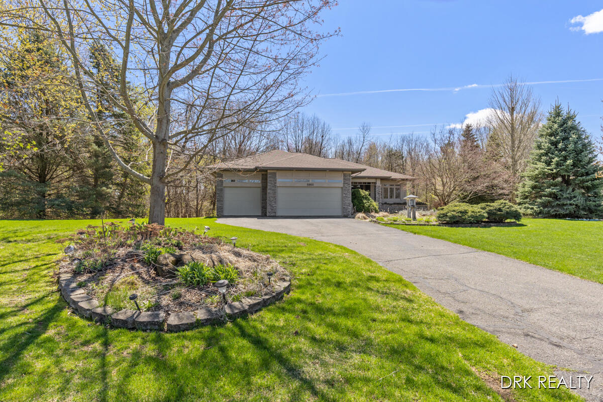 5900 Cannon Hills Drive NE Ada MI 49301
