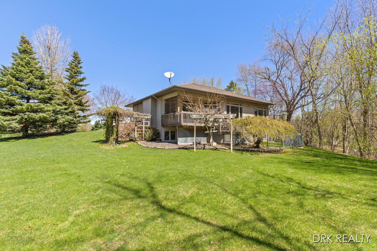5900 Cannon Hills Drive NE Ada MI 49301
