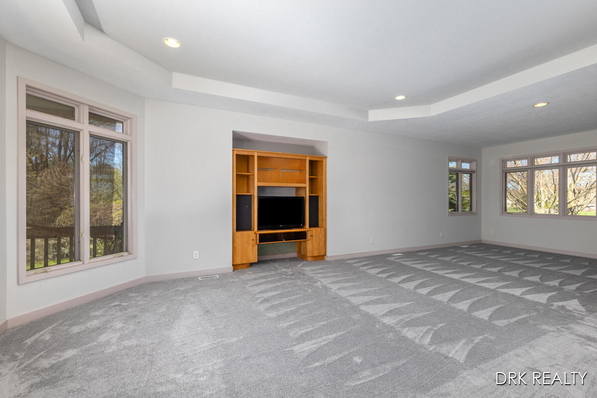 5900 Cannon Hills Drive NE Ada MI 49301