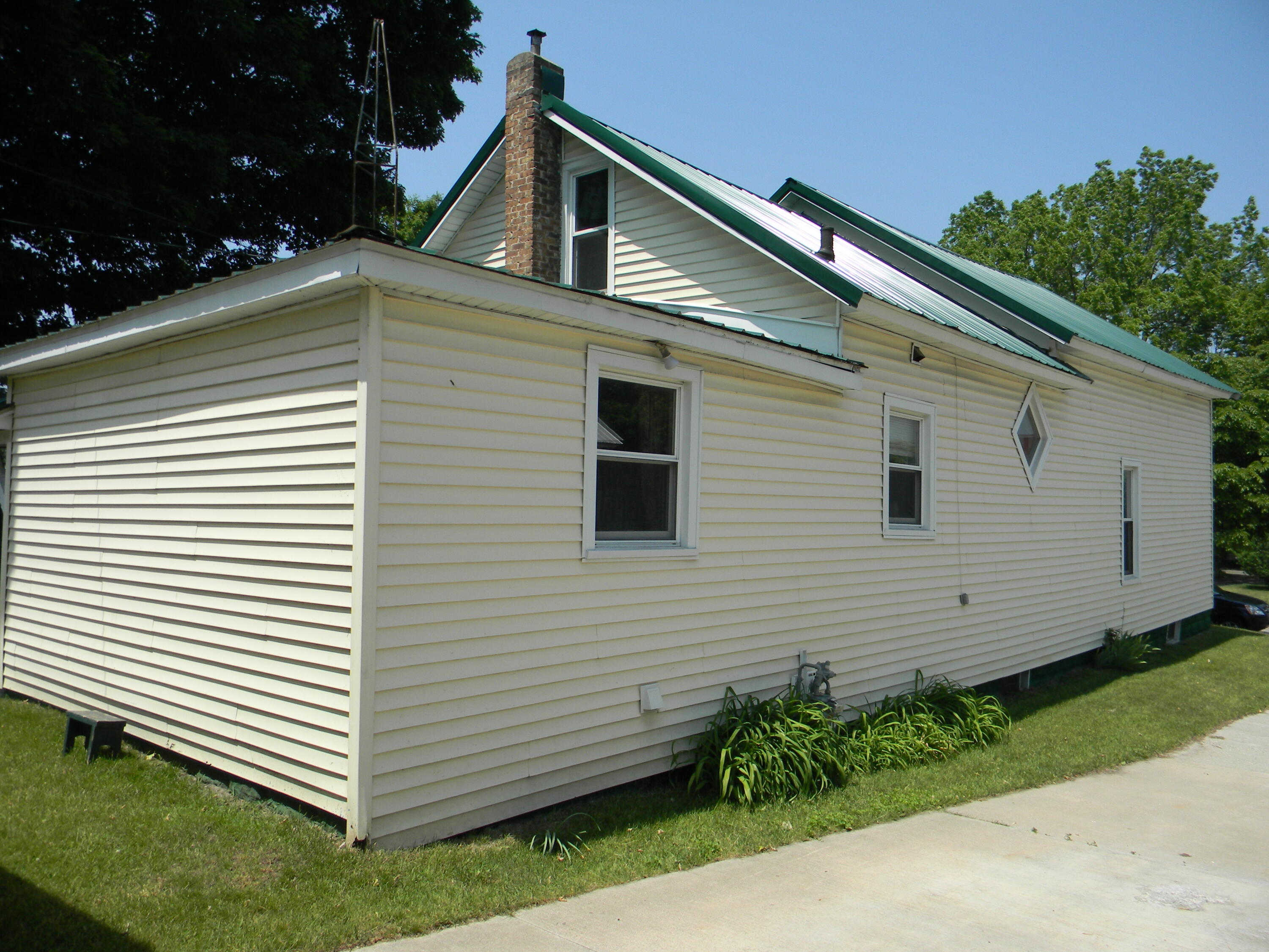 302 First Street Ludington MI 49431