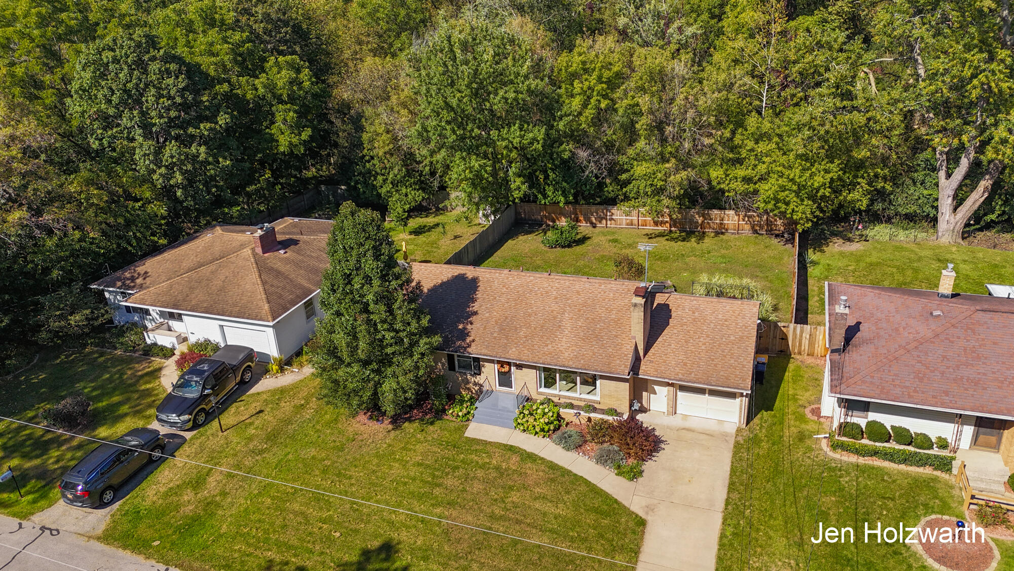 725 Parkway Drive NE Grand Rapids MI 49525