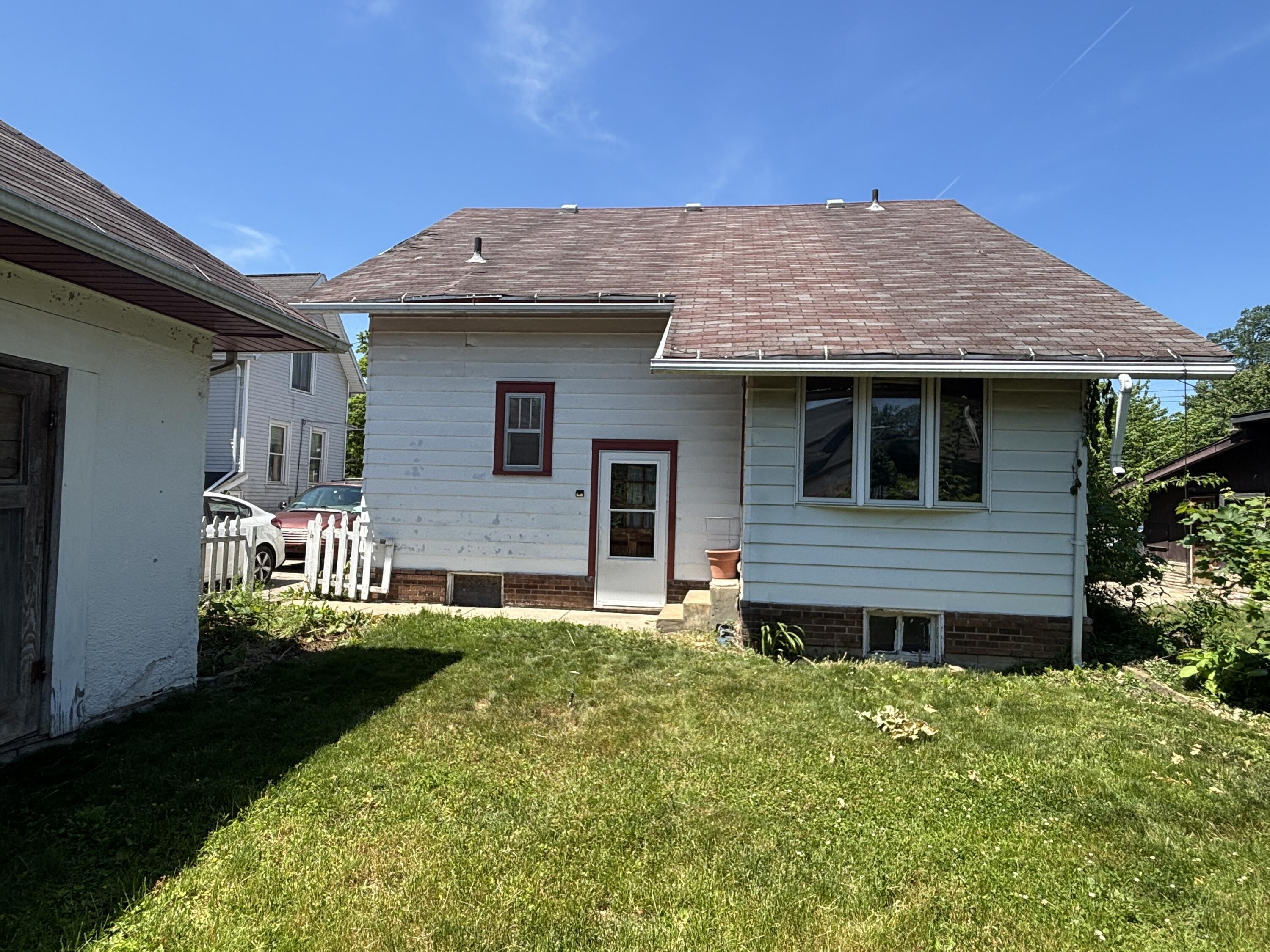 103 Clark Street Buchanan MI 49107