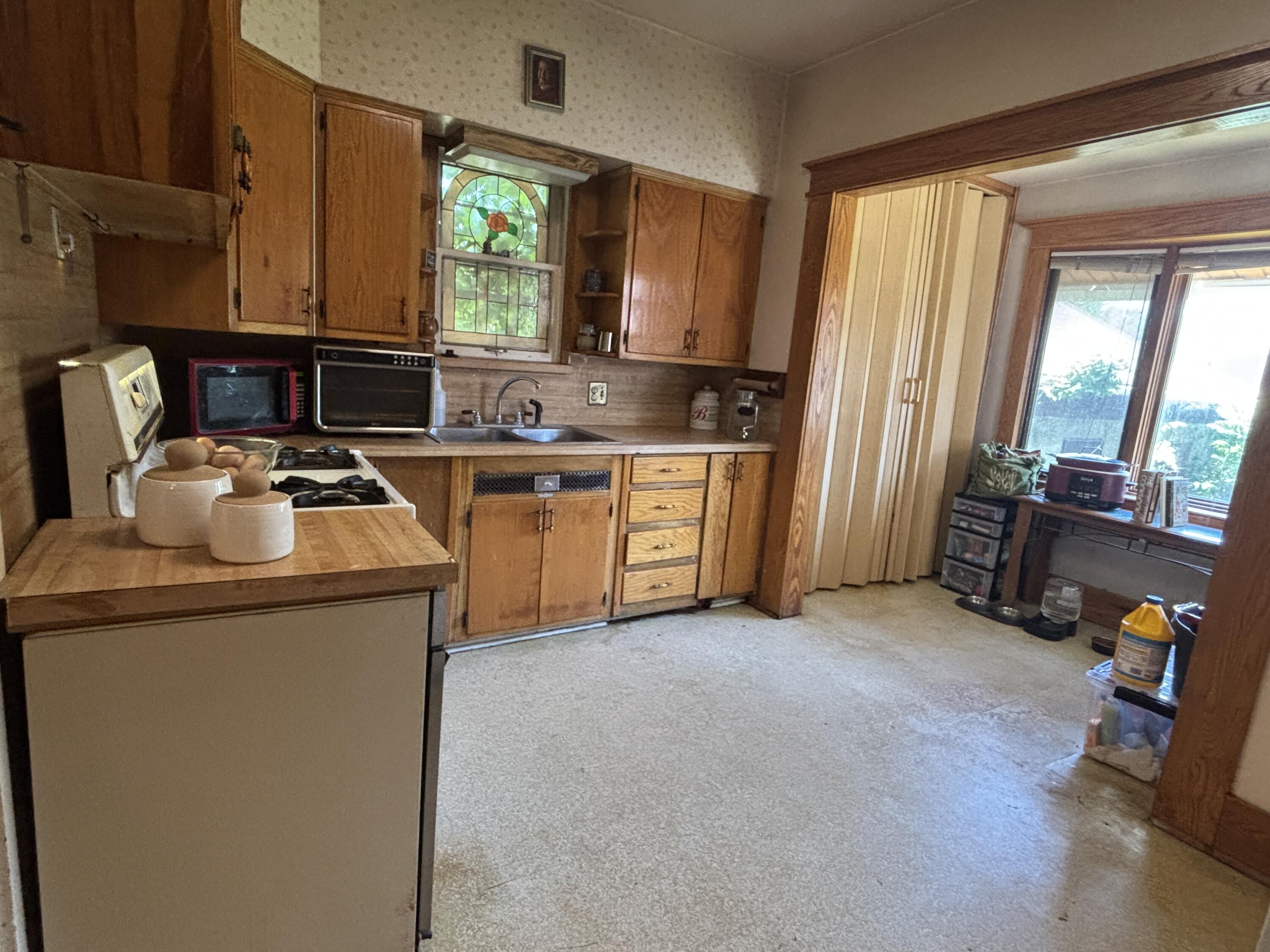 103 Clark Street Buchanan MI 49107
