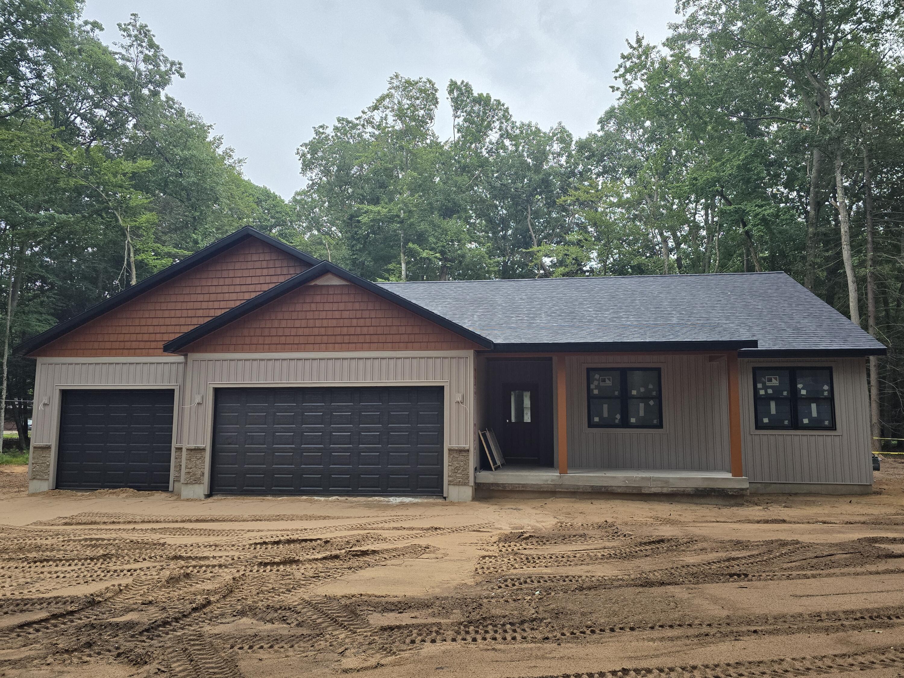 918 Scenic Drive Muskegon MI 49445