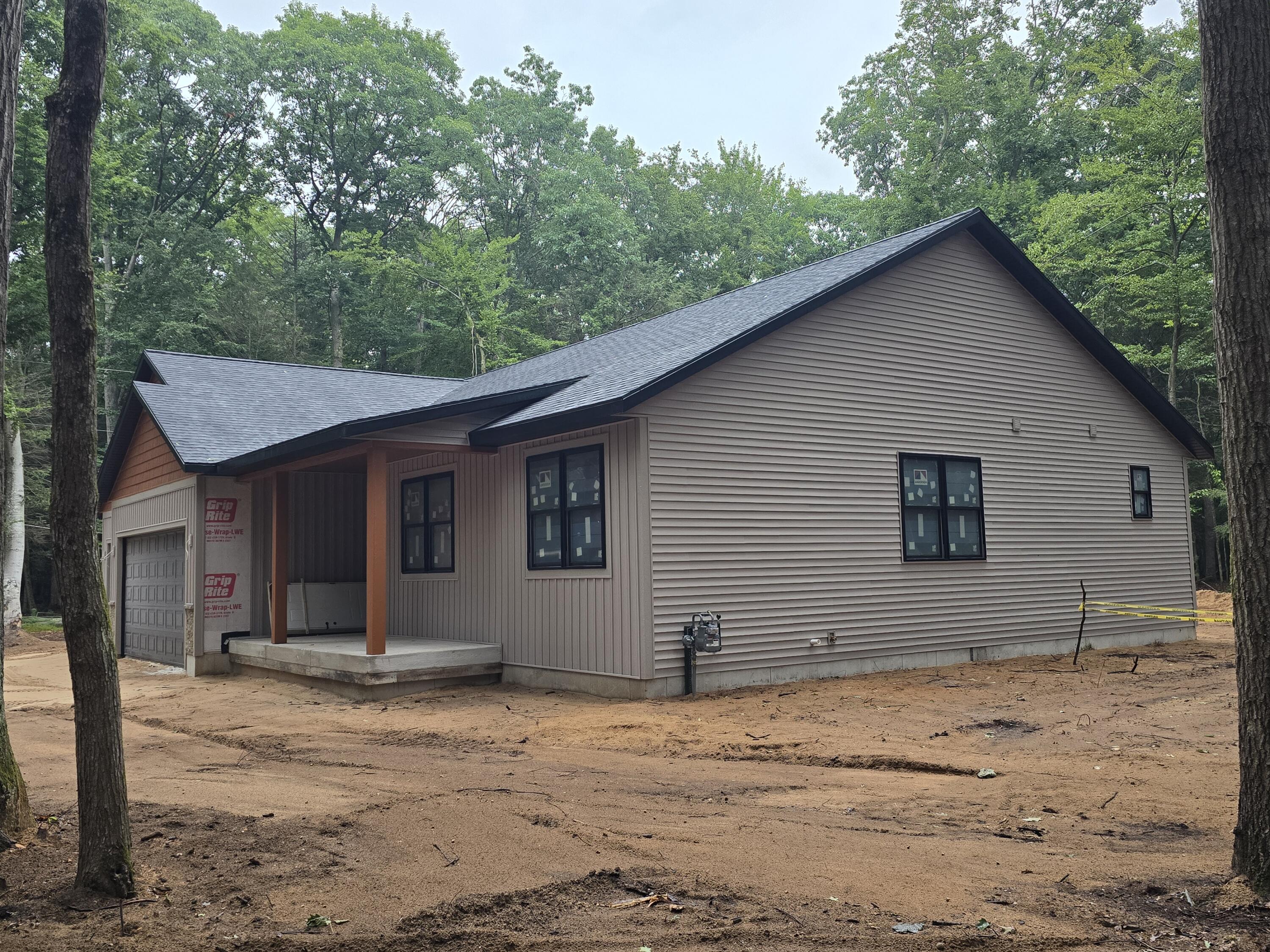 918 Scenic Drive Muskegon MI 49445
