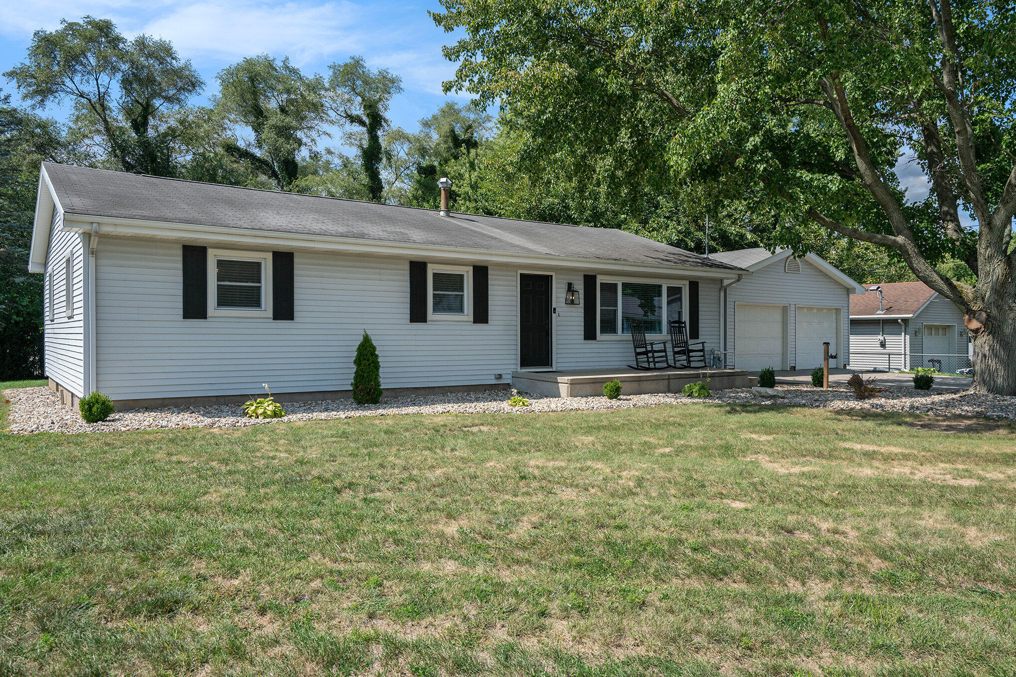 69218 Center Street Edwardsburg MI 49112