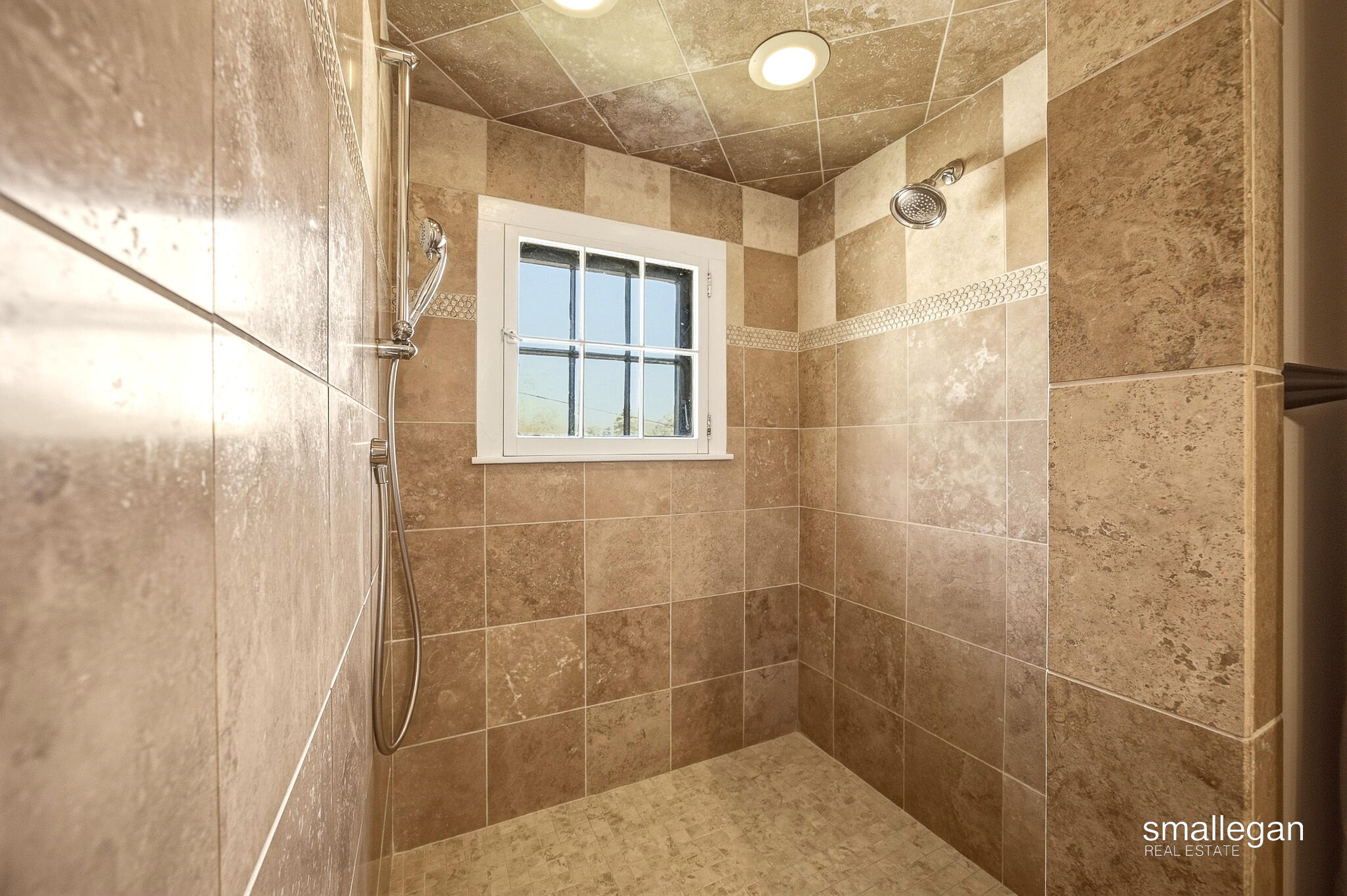 439 Lyon Street NE Grand Rapids MI 49503