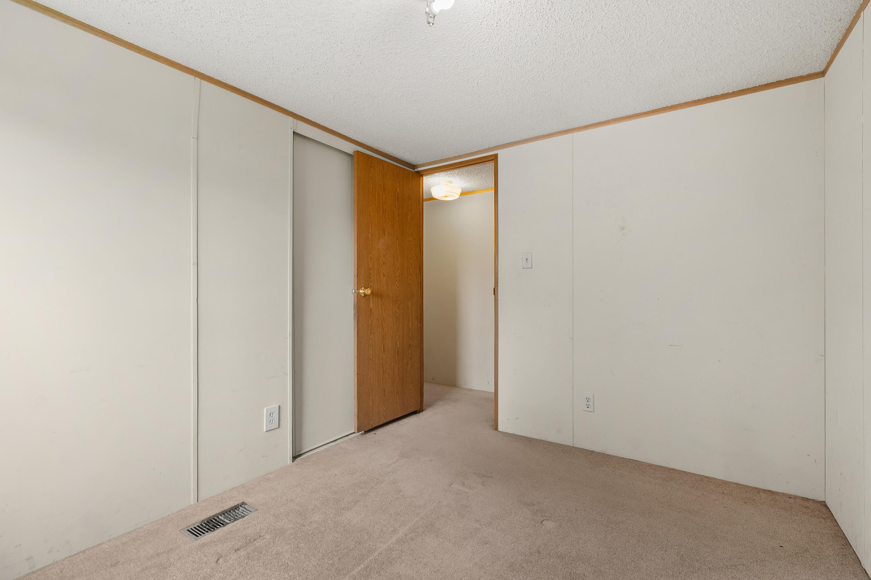 47528 84th Avenue Decatur MI 49045
