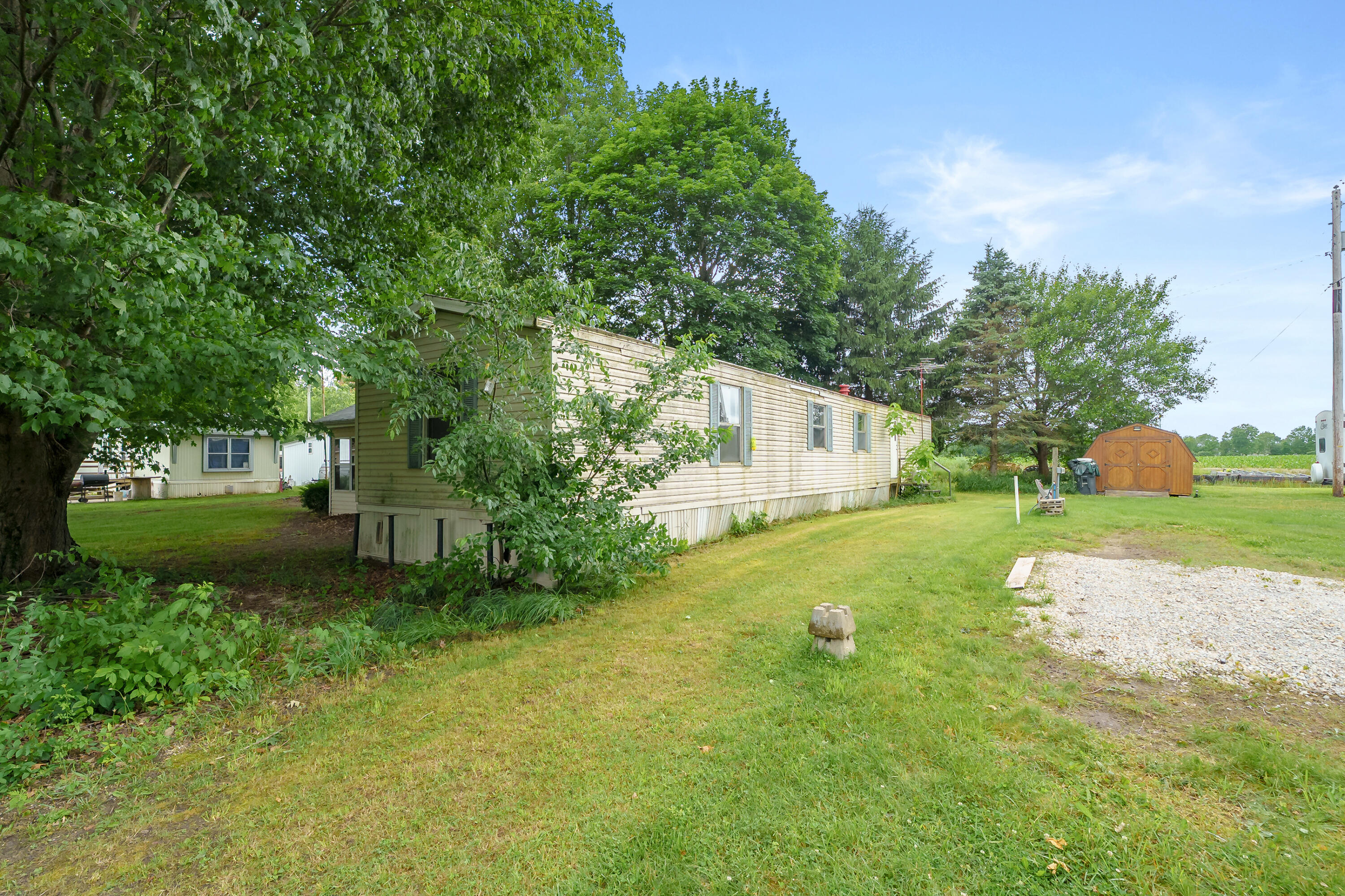 47528 84th Avenue Decatur MI 49045
