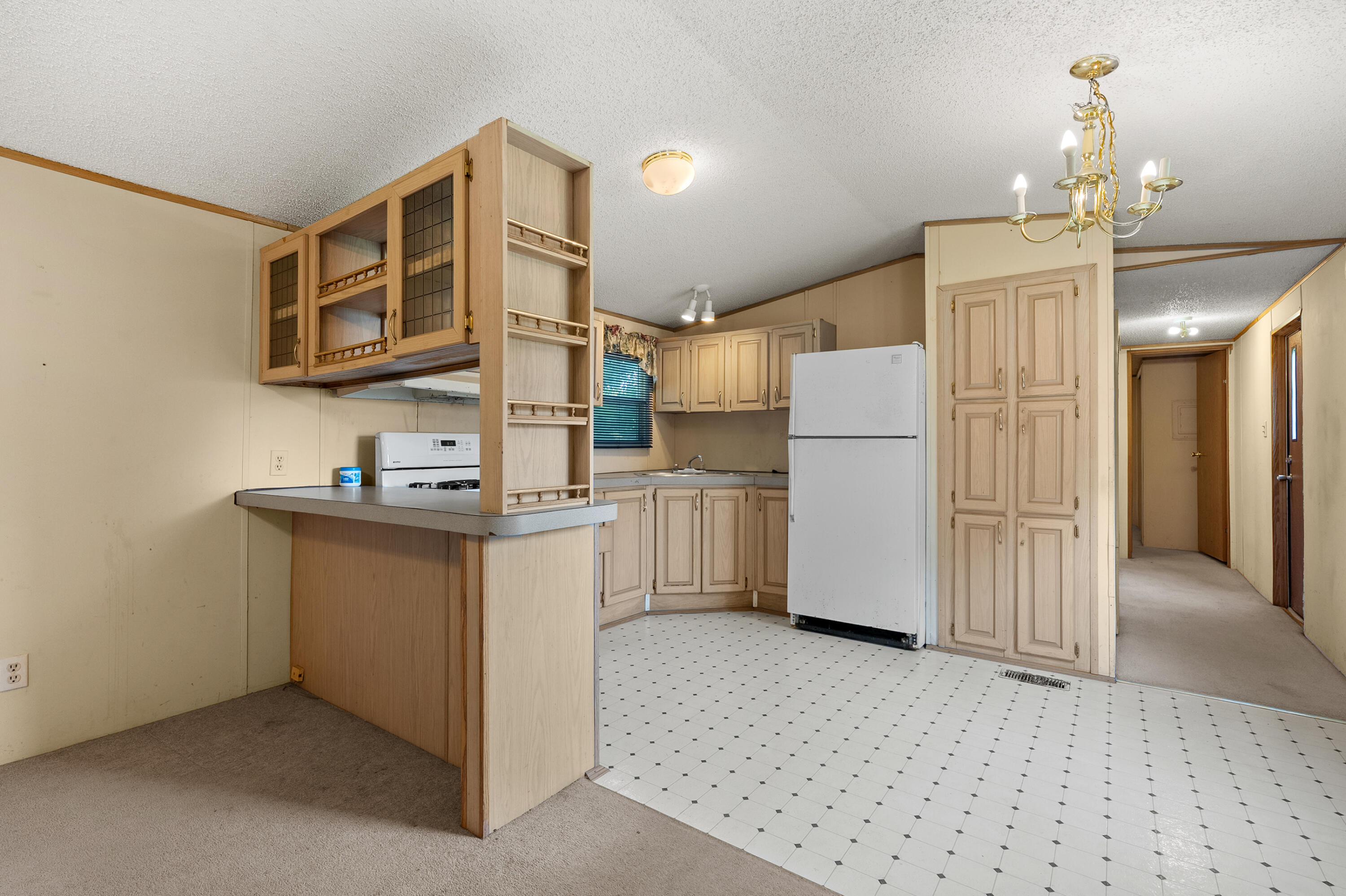 47528 84th Avenue Decatur MI 49045