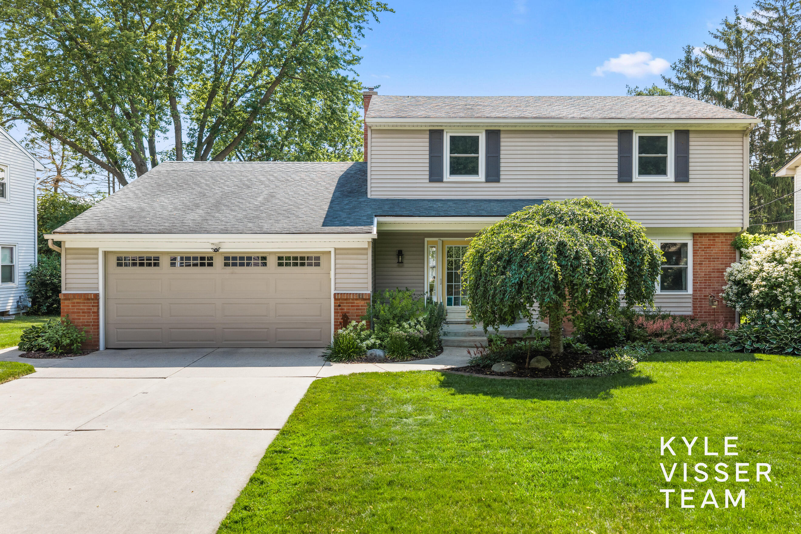 2032 Edgewood Avenue SE Grand Rapids MI 49546