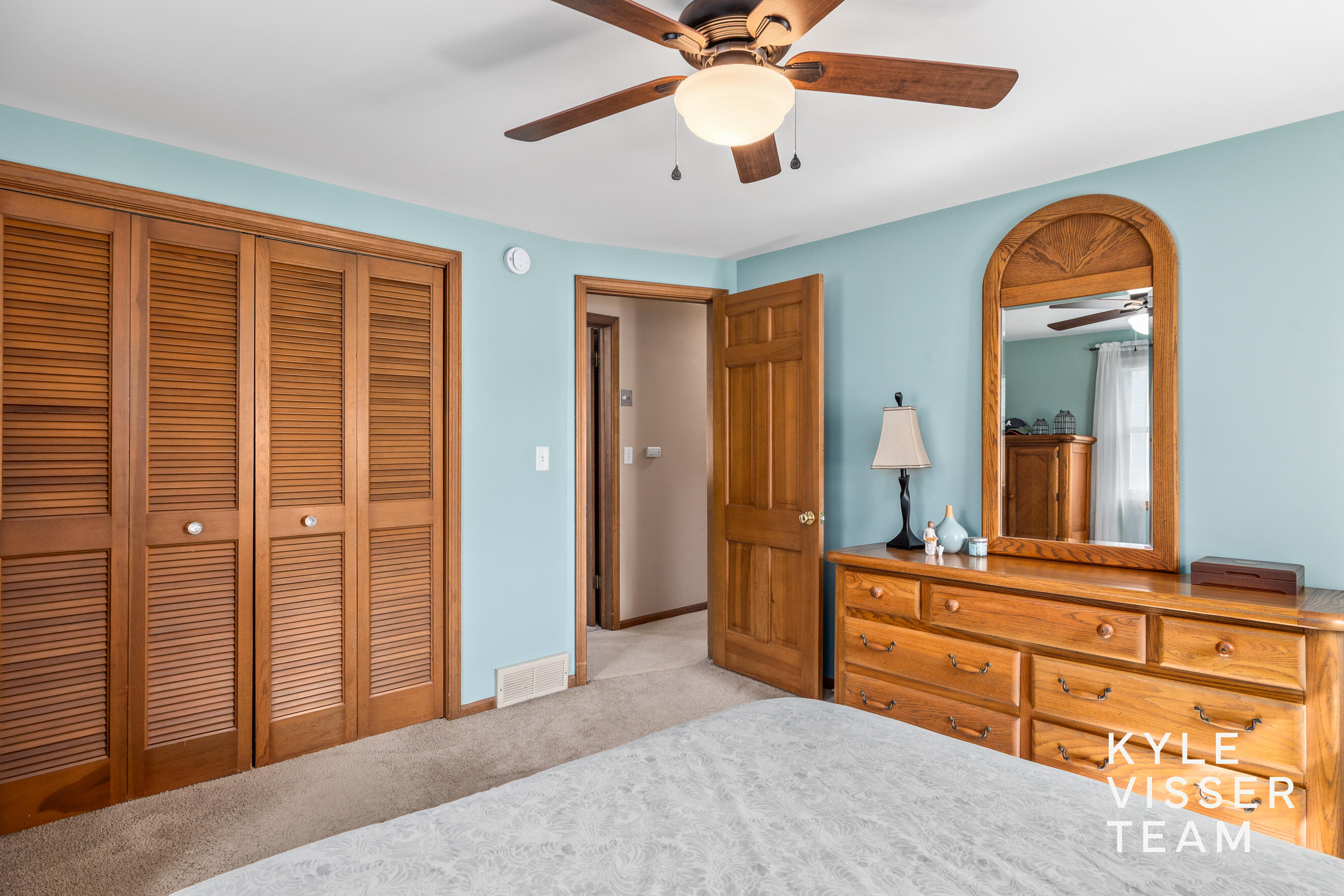 2032 Edgewood Avenue SE Grand Rapids MI 49546