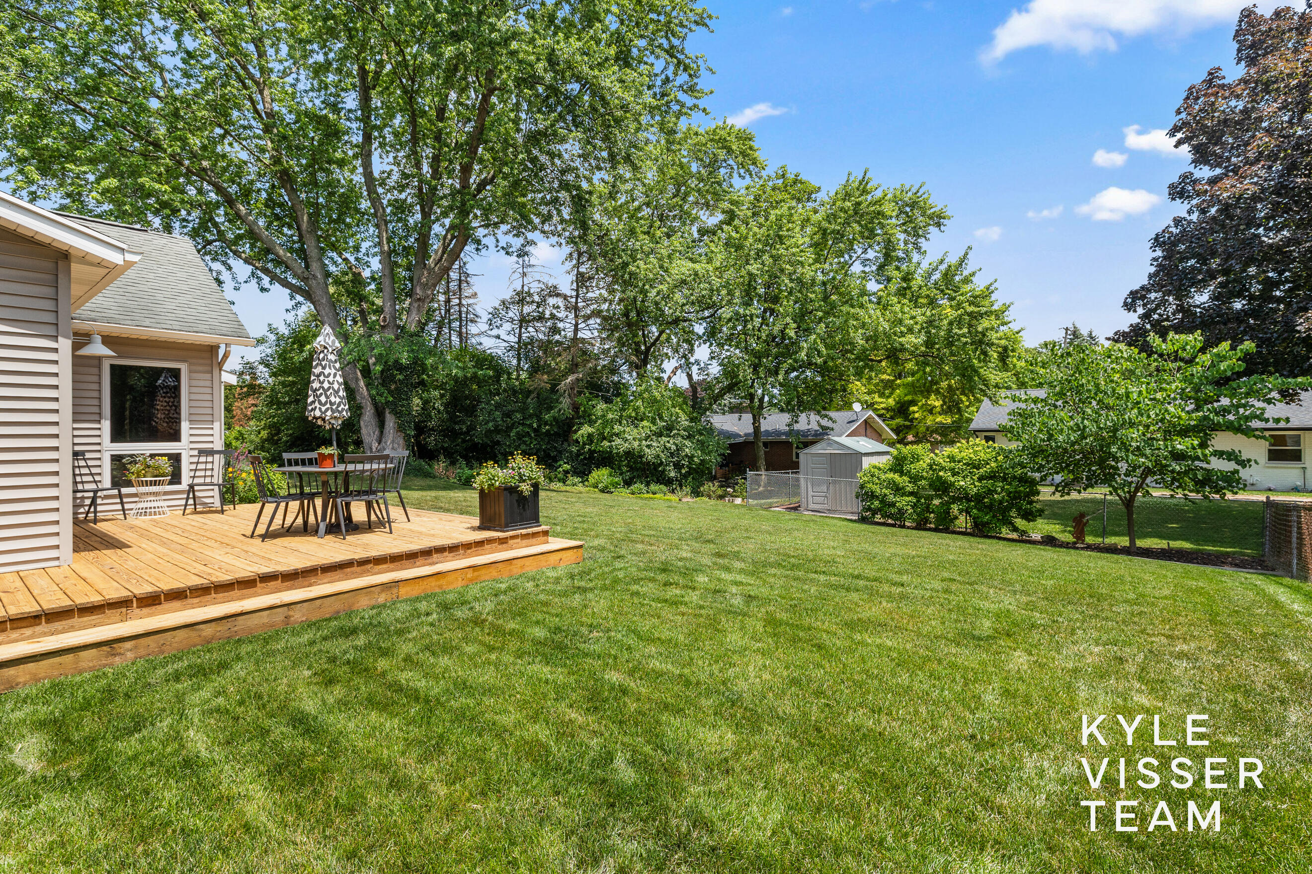 2032 Edgewood Avenue SE Grand Rapids MI 49546