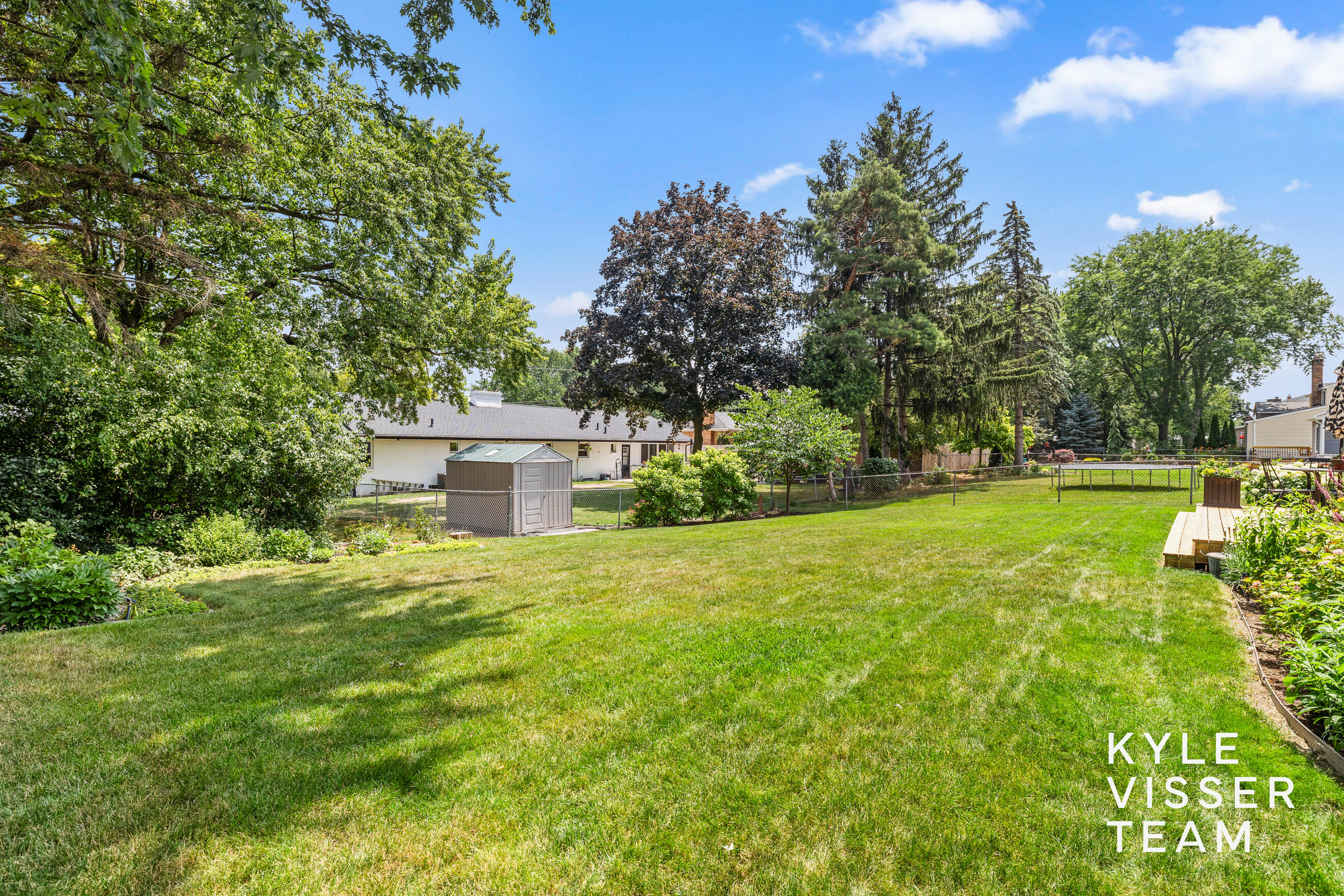 2032 Edgewood Avenue SE Grand Rapids MI 49546