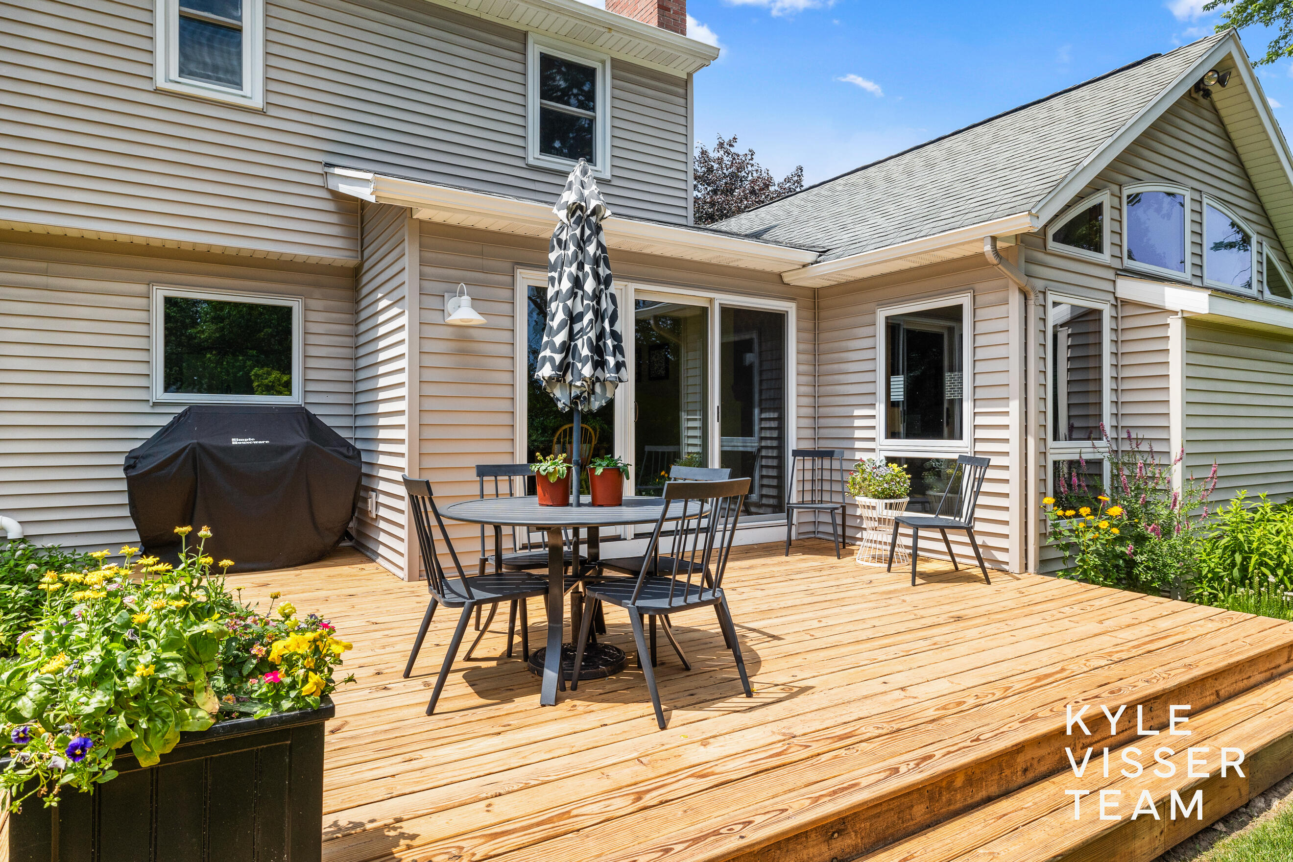 2032 Edgewood Avenue SE Grand Rapids MI 49546