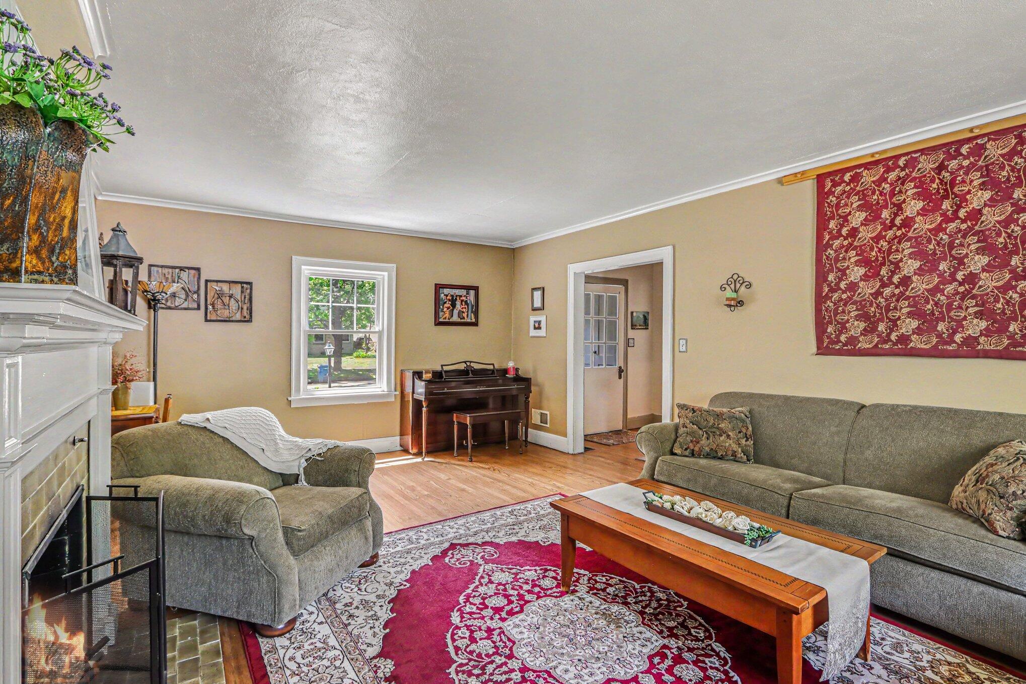 304 Creston Avenue Kalamazoo MI 49001