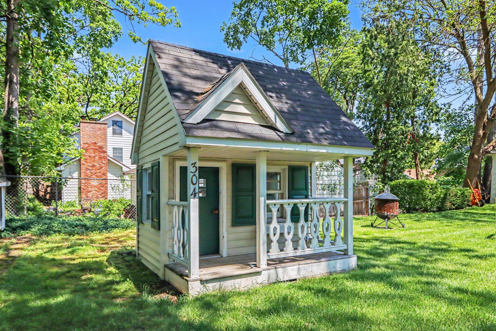 304 Creston Avenue Kalamazoo MI 49001