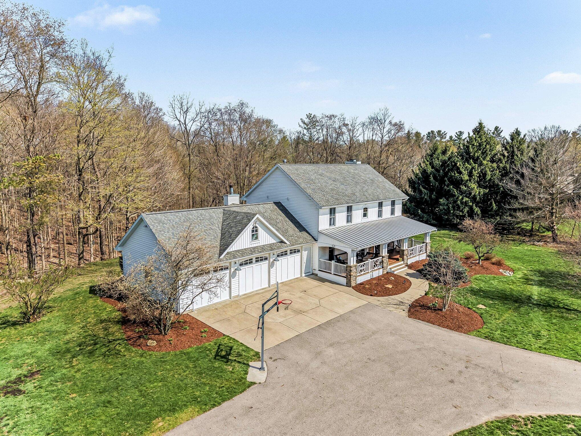 12132 Millpond Drive NW Grand Rapids MI 49534