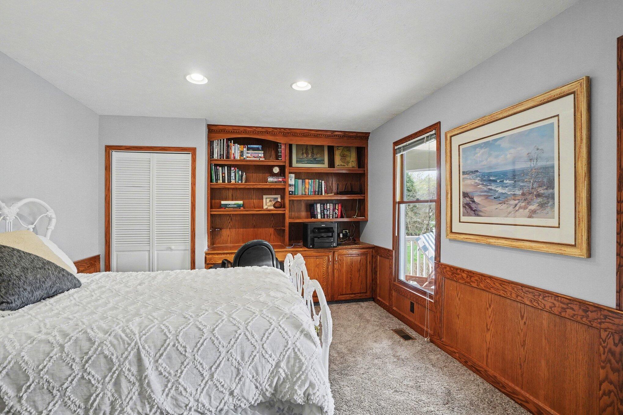 12132 Millpond Drive NW Grand Rapids MI 49534