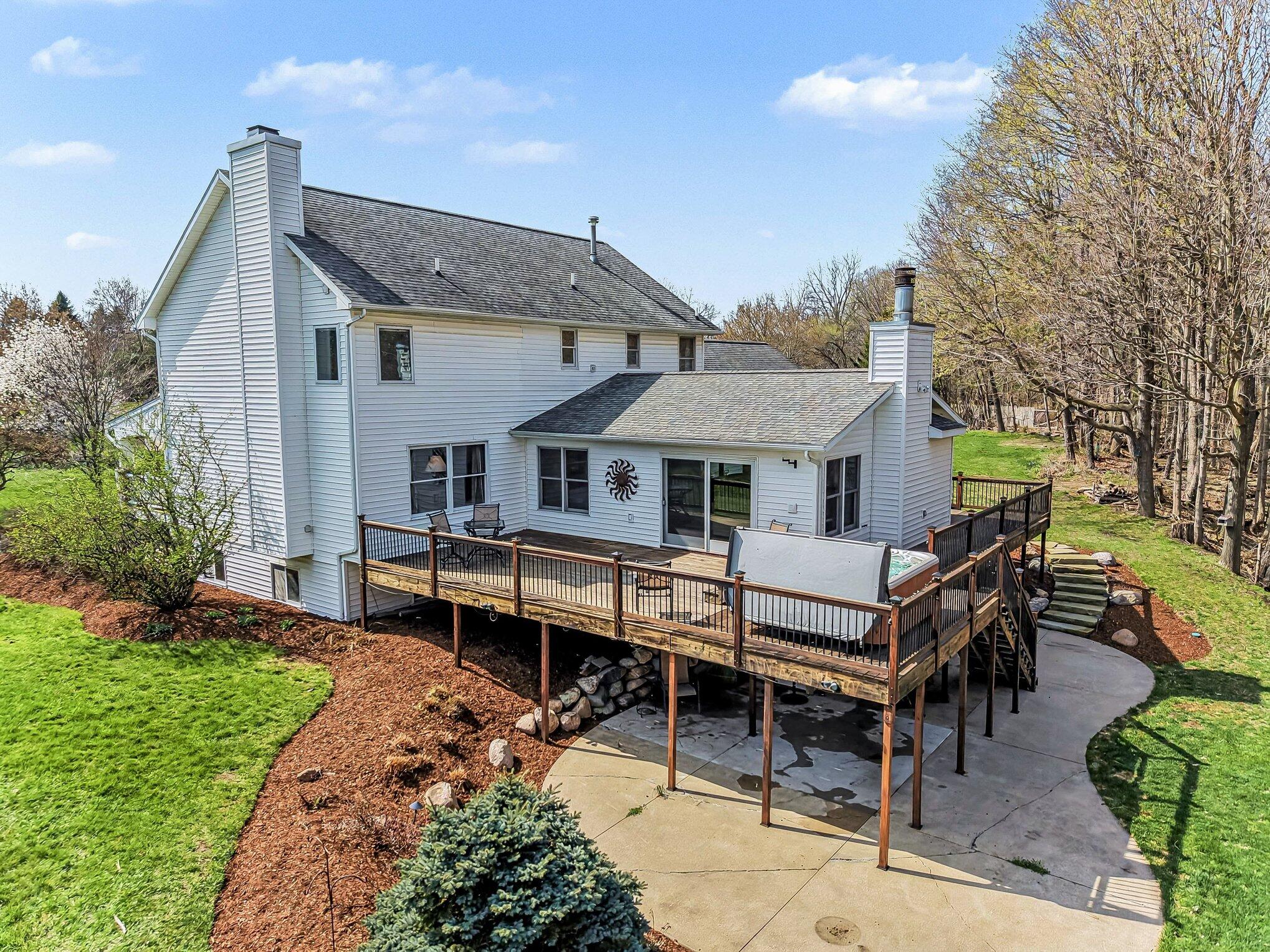 12132 Millpond Drive NW Grand Rapids MI 49534